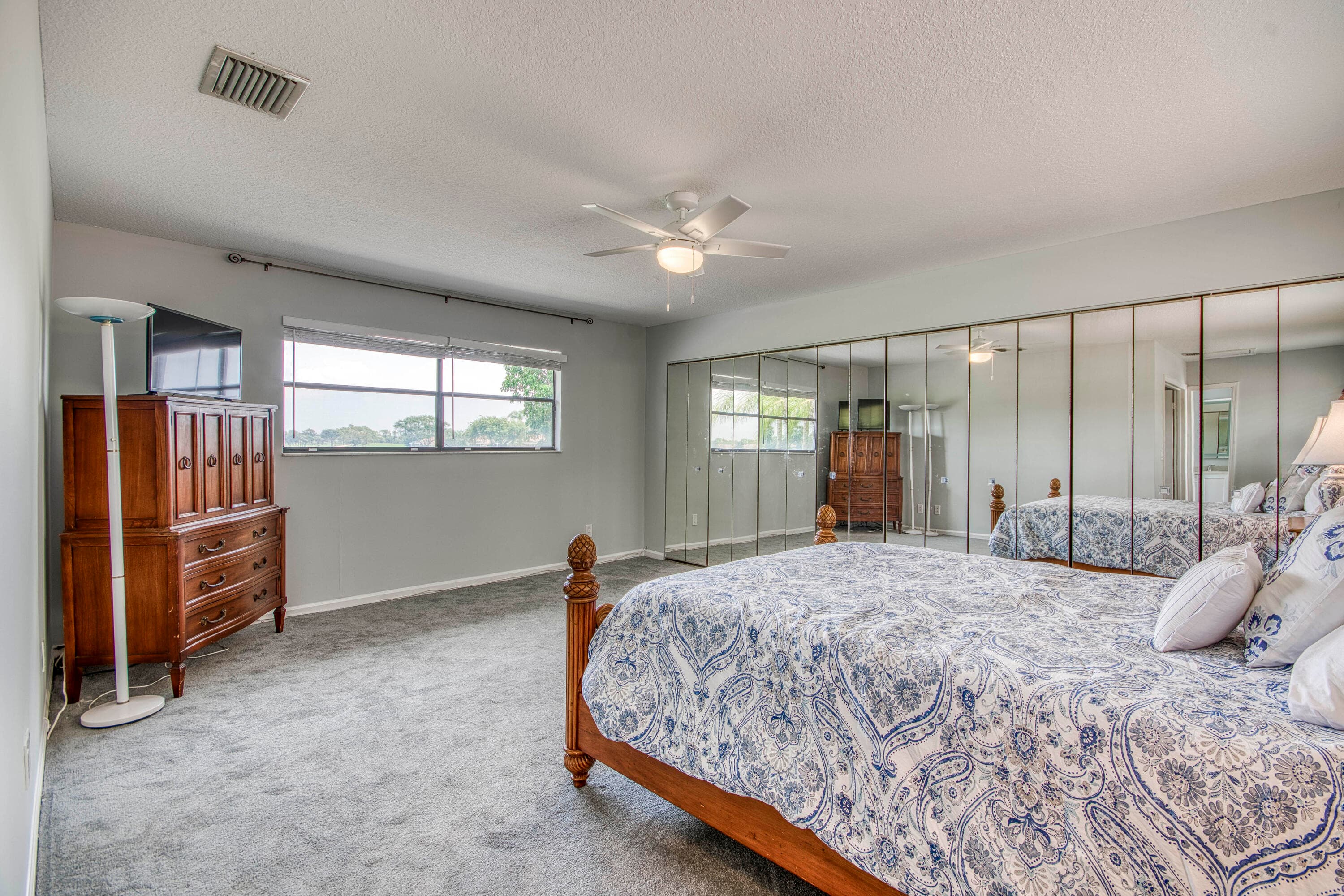 495 Prestwick Circle, Palm Beach Gardens, FL 33418 — photo 23 of 34