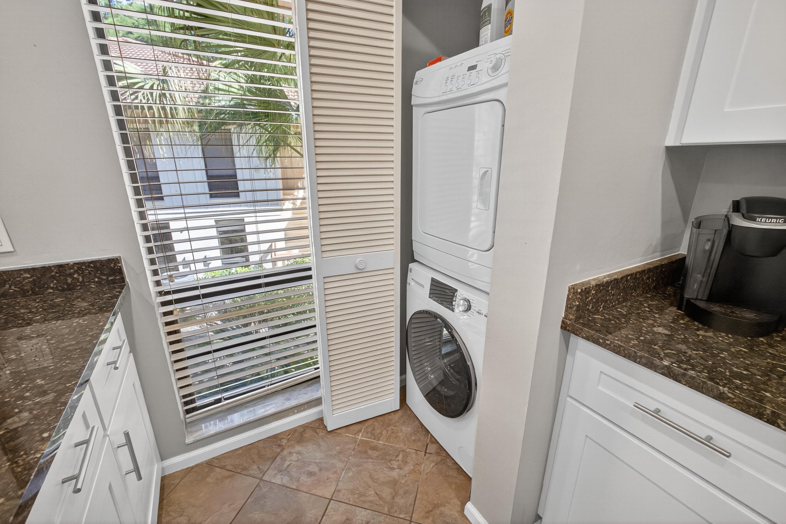 605 Brackenwood Cove, Palm Beach Gardens, FL 33418 — photo 12 of 43