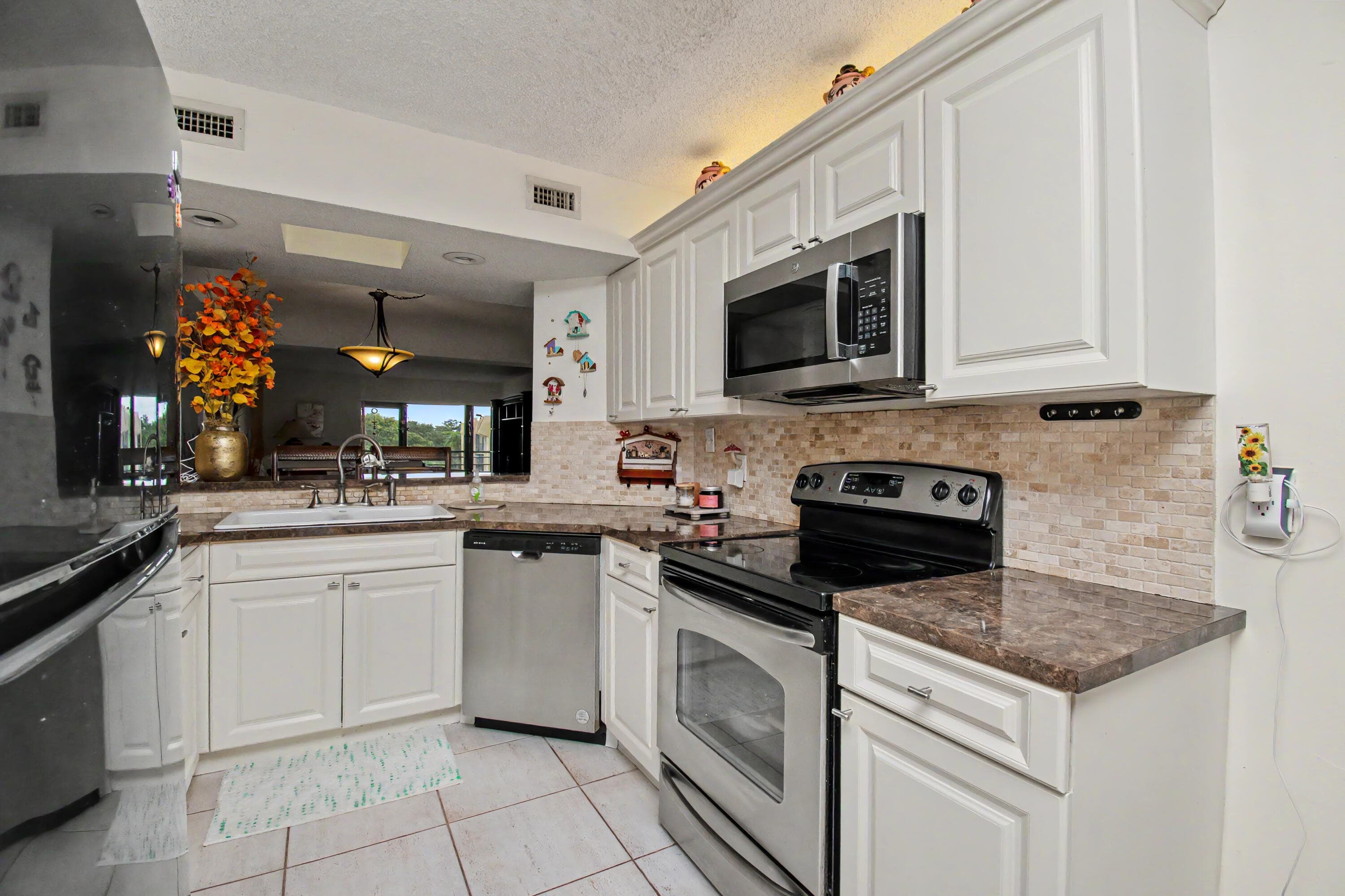 23370 N Carolwood Lane N 409, Boca Raton, FL 33428 — photo 15 of 30