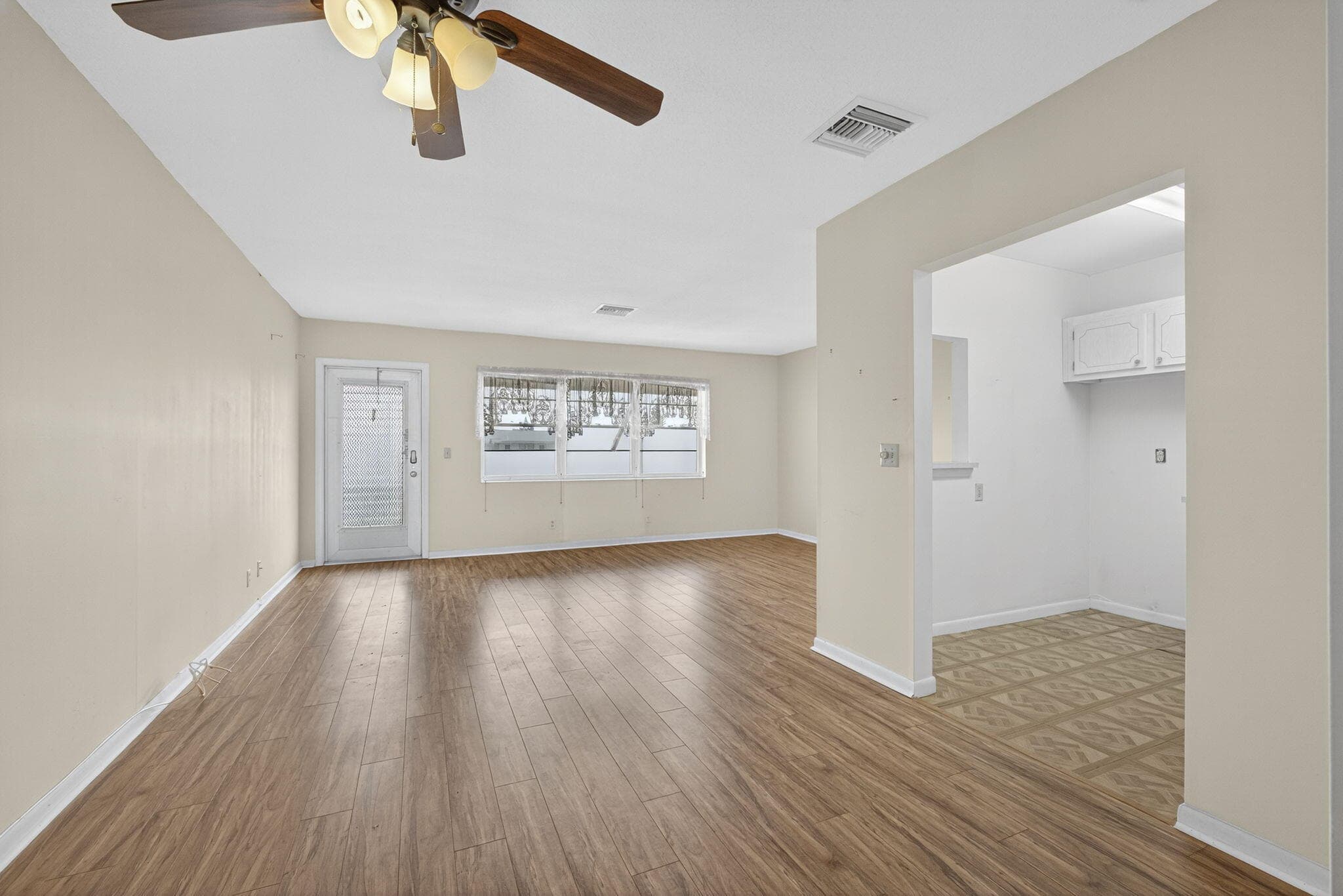 159 Easthampton G, West Palm Beach, FL 33417 — photo 4 of 27