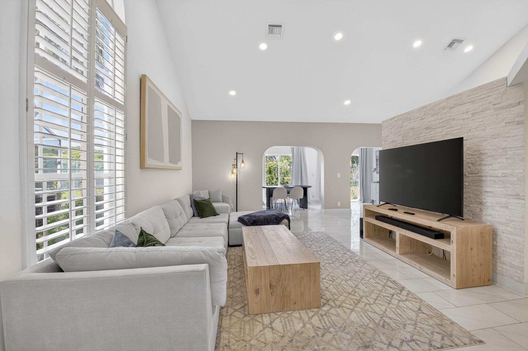 5111 Sabal Gardens Lane 4, Boca Raton, FL 33487 — photo 2 of 16