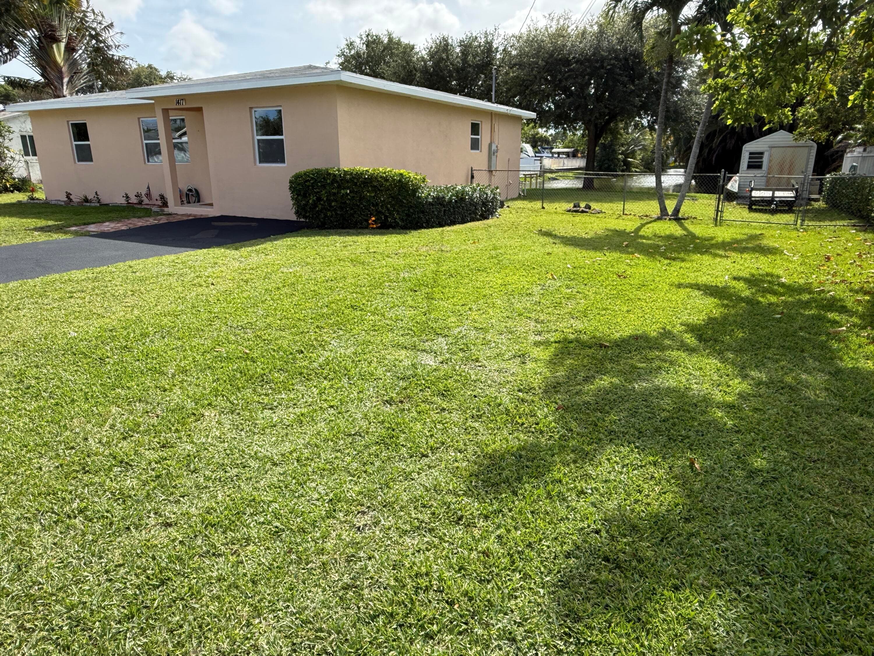 1417 Willow Road, West Palm Beach, FL 33406 — photo 2 of 40