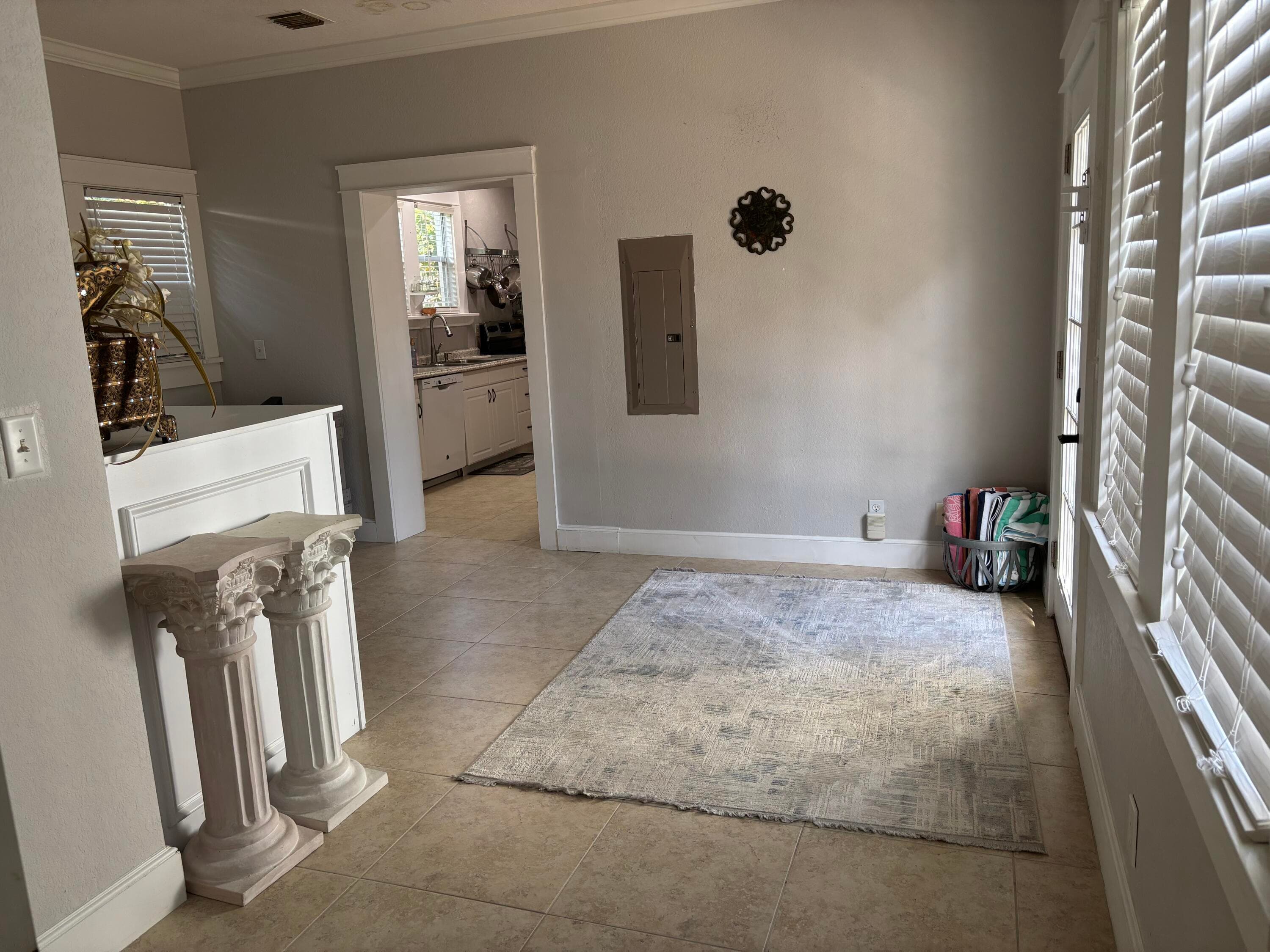 808 Kanuga Drive, West Palm Beach, FL 33401 — photo 4 of 26