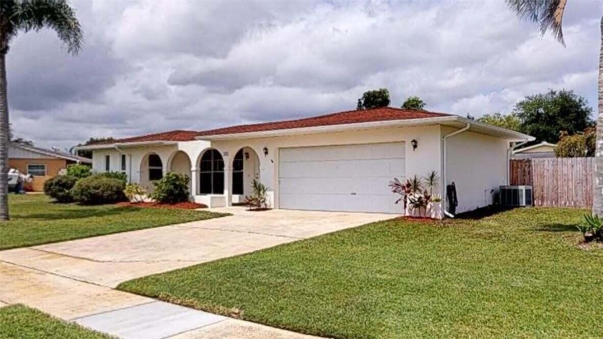 201 NE Midfield Lane, Port St. Lucie, FL 34983 — photo 1 of 29