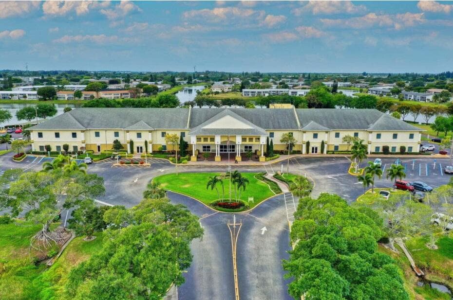 103 Oxford 400, West Palm Beach, FL 33417 — photo 15 of 22
