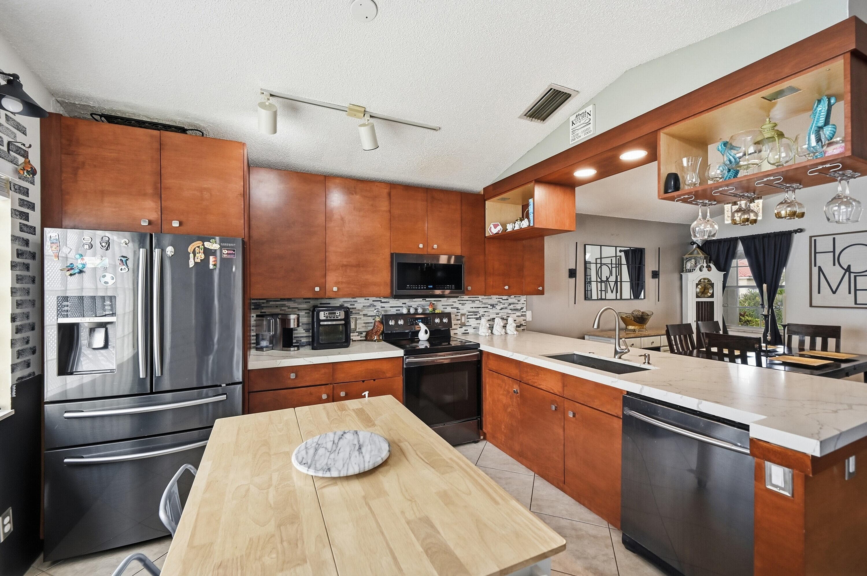 7069 Burgess Drive, Lake Worth, FL 33467 — photo 13 of 41