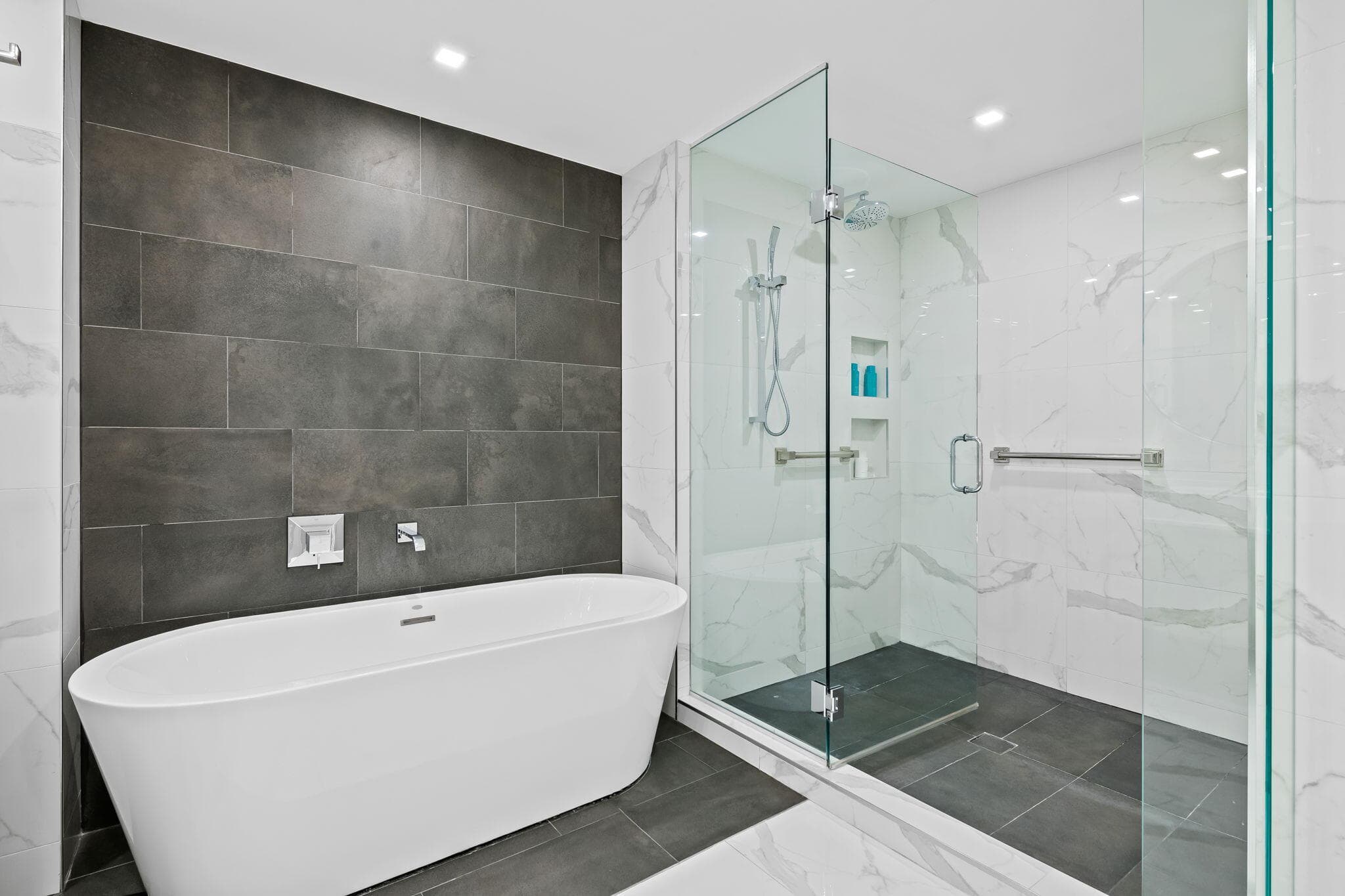 435 Bayshore Drive 302, Fort Lauderdale, FL 33304 — photo 17 of 47
