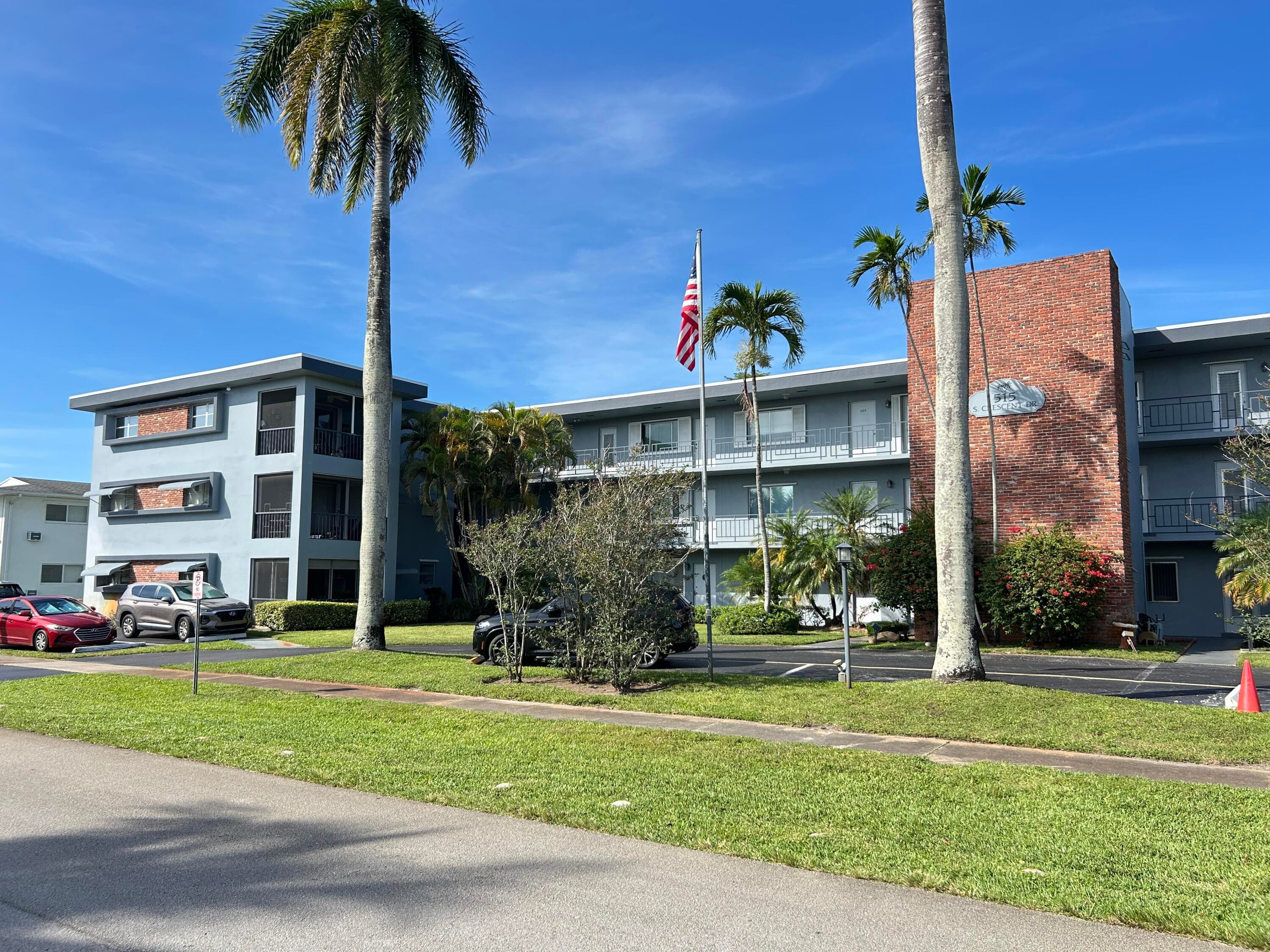 515 S Crescent Drive 107, Hollywood, FL 33021 — photo 11 of 18