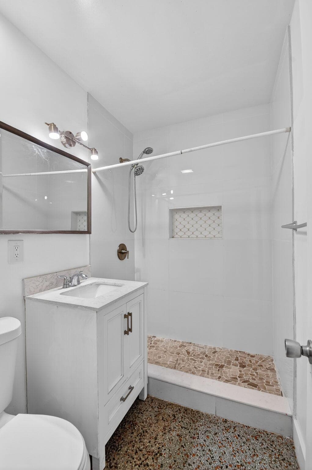 301 S L Street, Lake Worth Beach, FL 33460 — photo 10 of 35