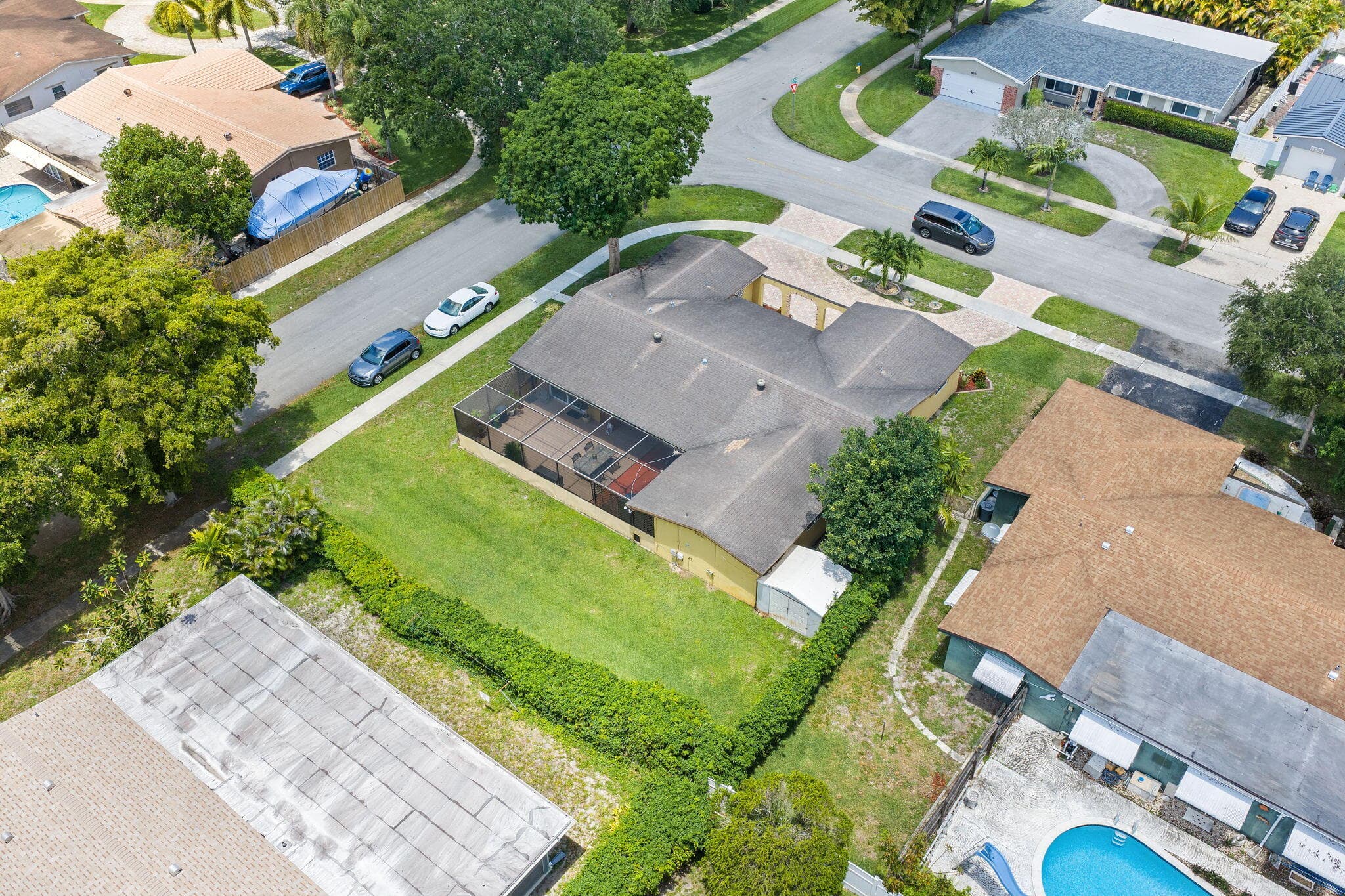 8350 NW 23rd Street, Pembroke Pines, FL 33024 — photo 34 of 41
