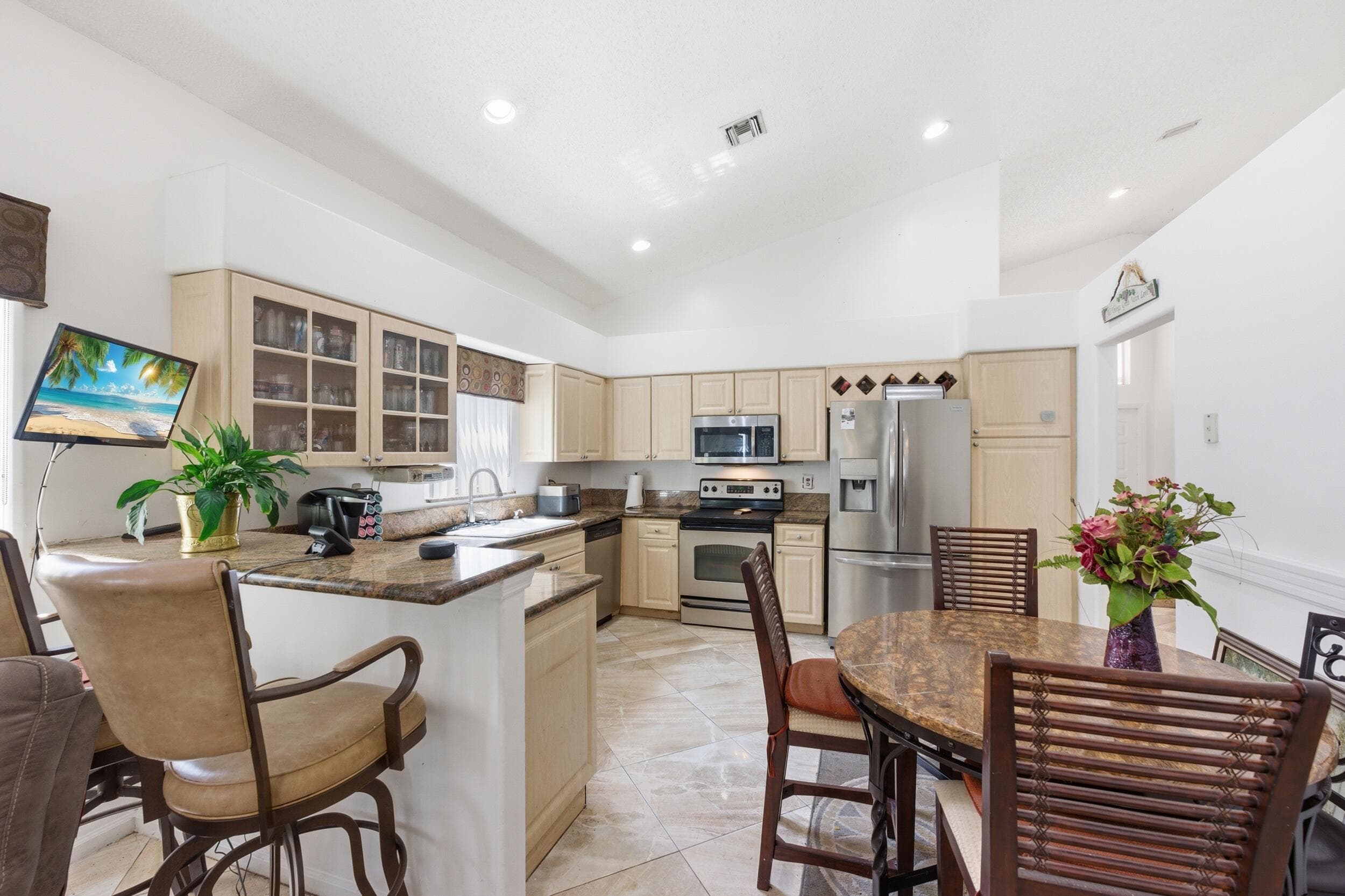 113 Saratoga Blvd Boulevard E, Royal Palm Beach, FL 33411 — photo 7 of 41