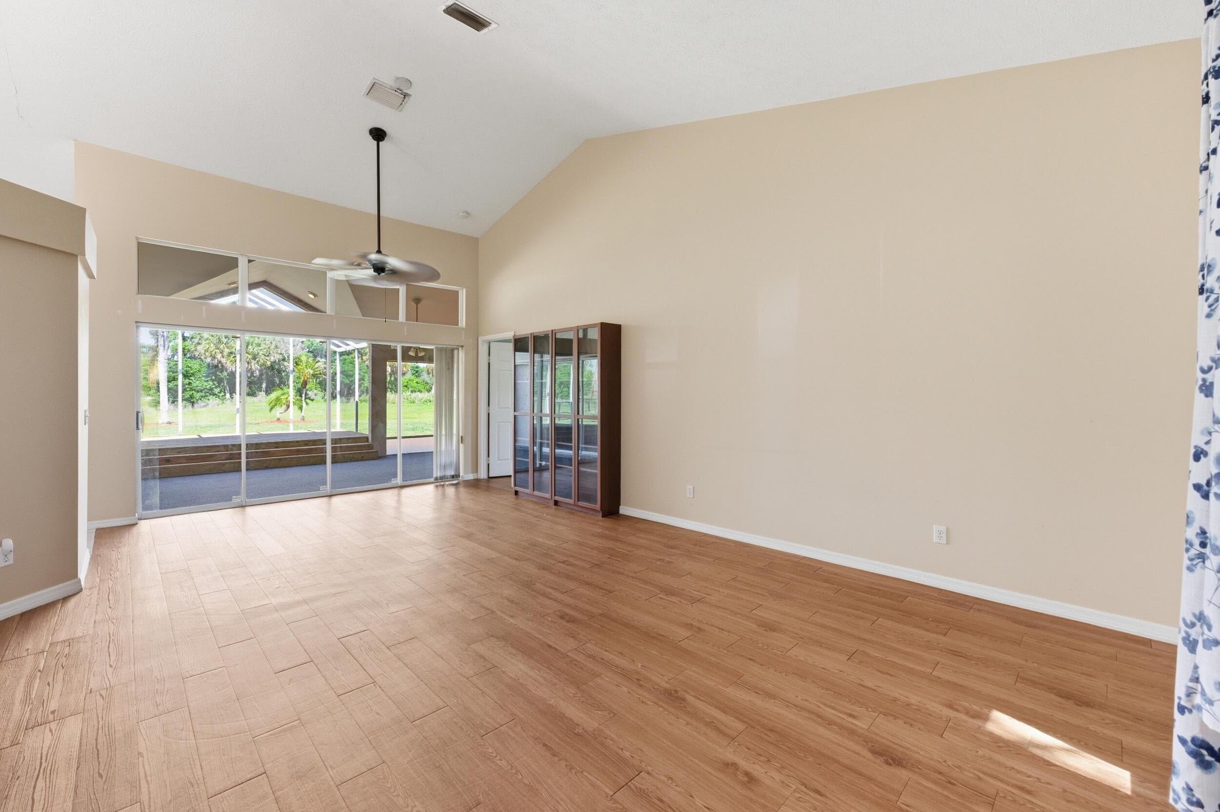 1960 SE 9th Avenue, Okeechobee, FL 34974 — photo 4 of 46