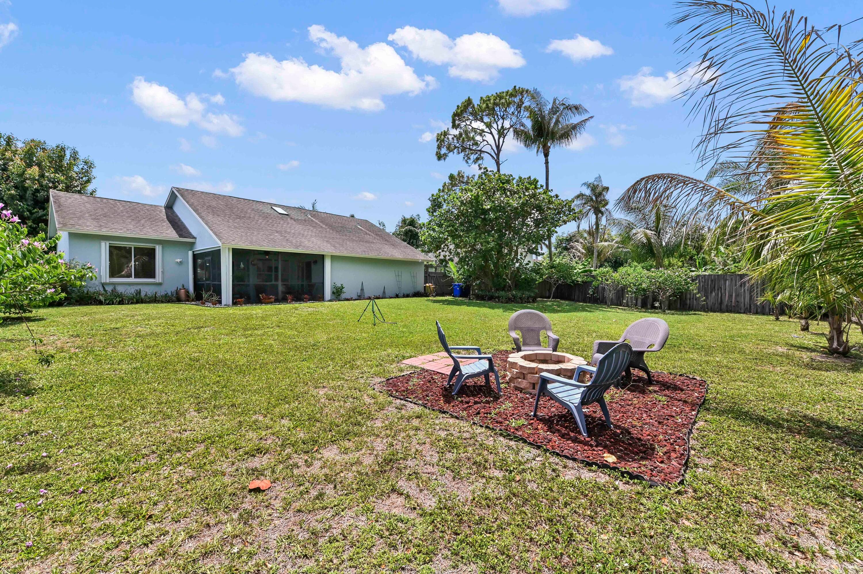 118 Royal Pine Circle N, Royal Palm Beach, FL 33411 — photo 26 of 33