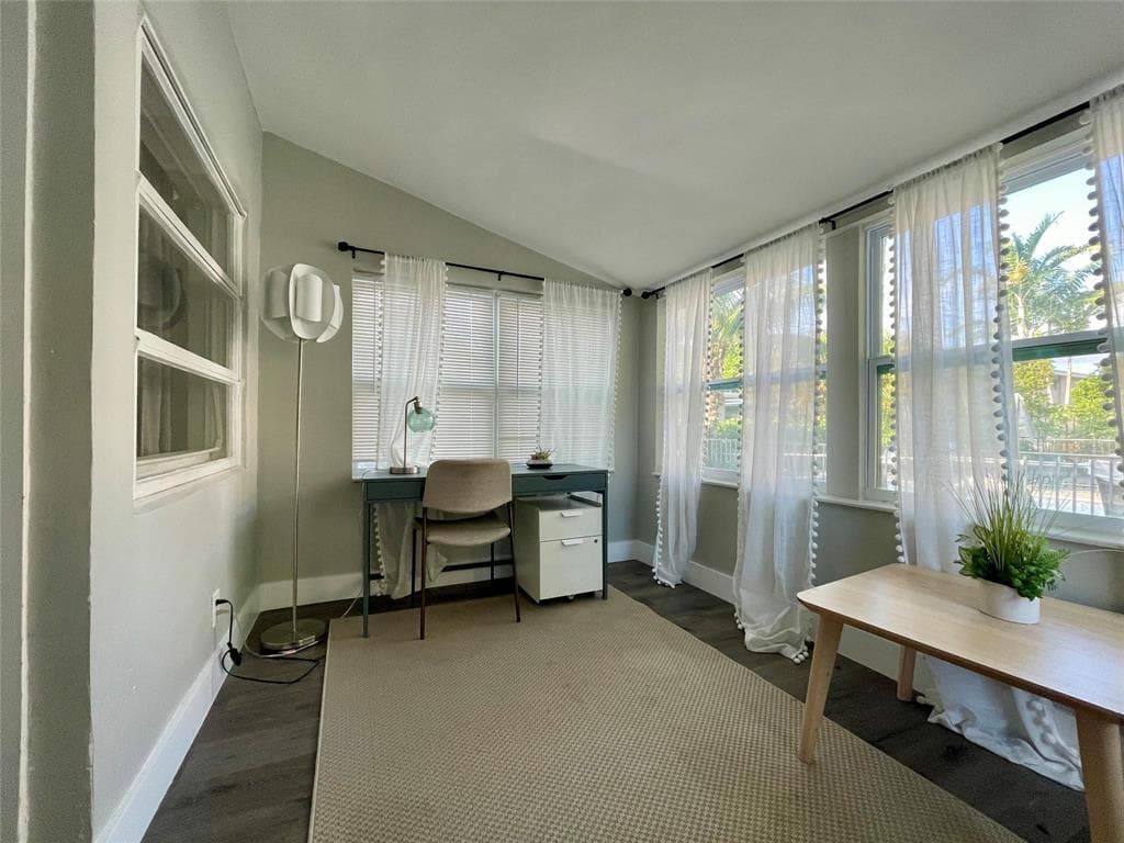832 NE 17th Avenue, Fort Lauderdale, FL 33304 — photo 9 of 13