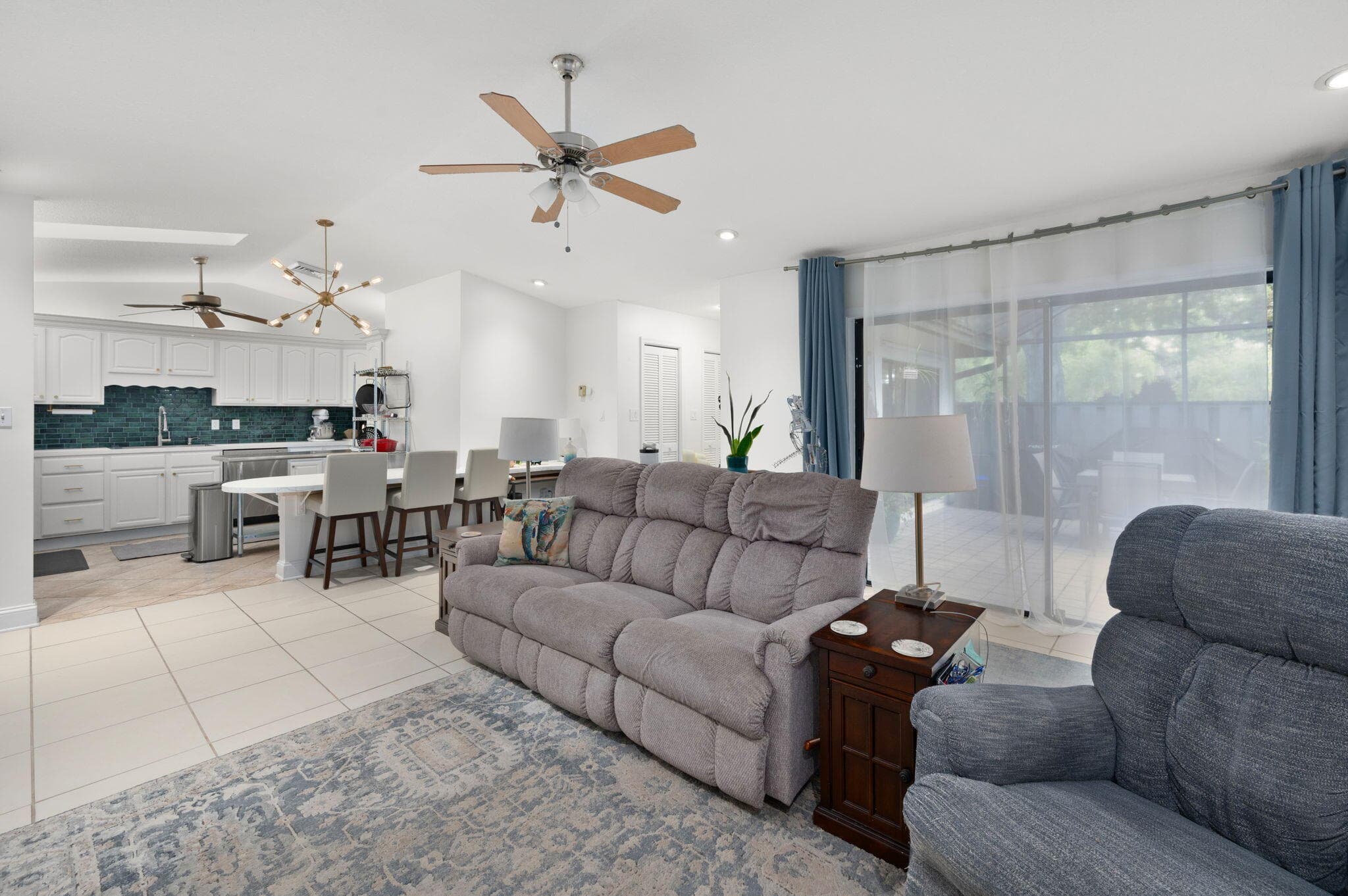 1433 Captains Walk 18d, Fort Pierce, FL 34950 — photo 5 of 19