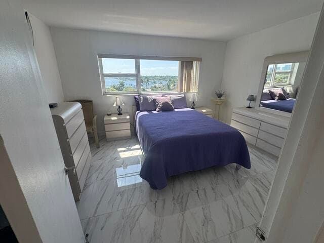 300 Oregon Street 502, Hollywood, FL 33019 — photo 6 of 16