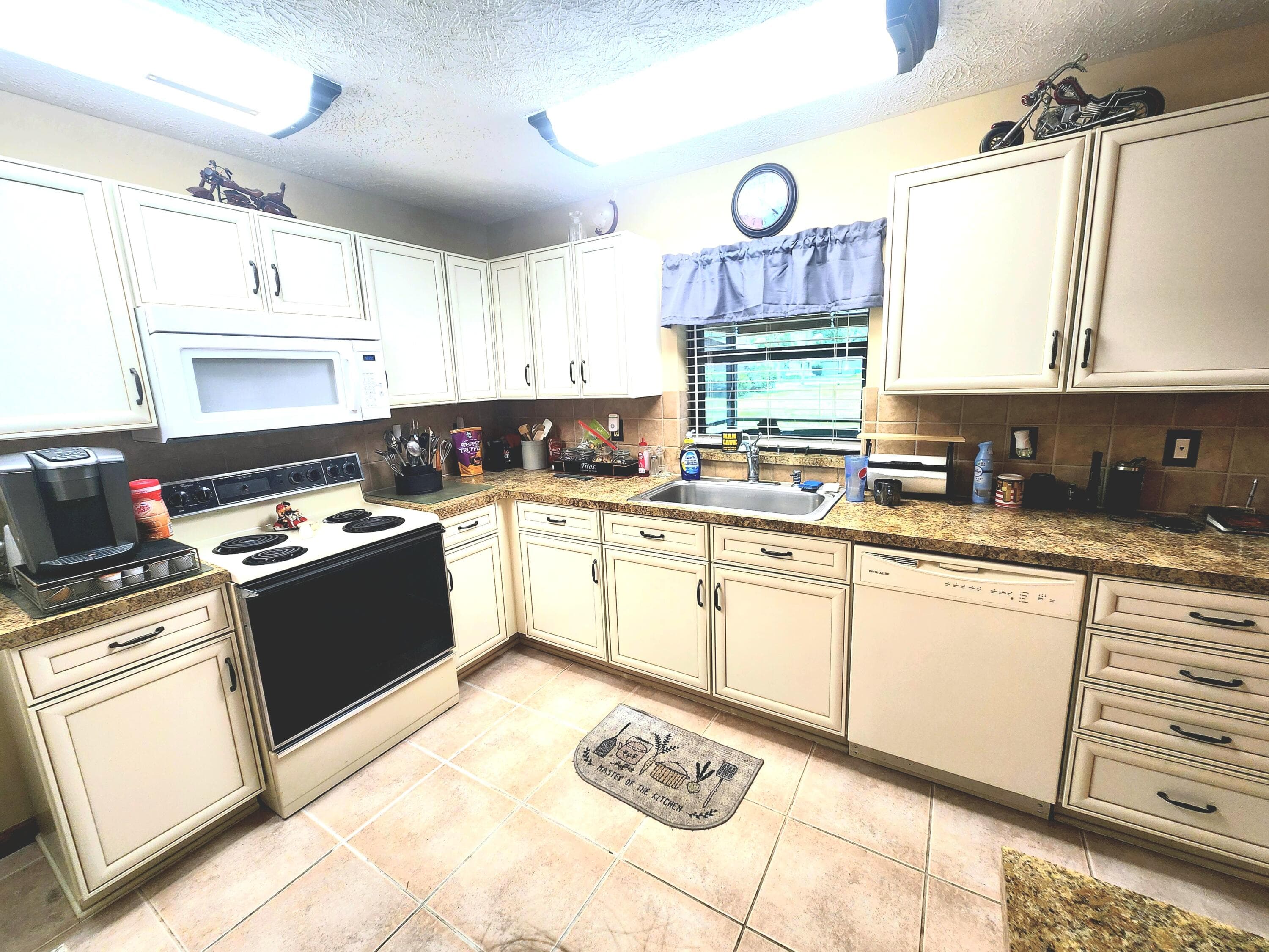 6801 Lakeland Boulevard, Fort Pierce, FL 34951 — photo 15 of 31
