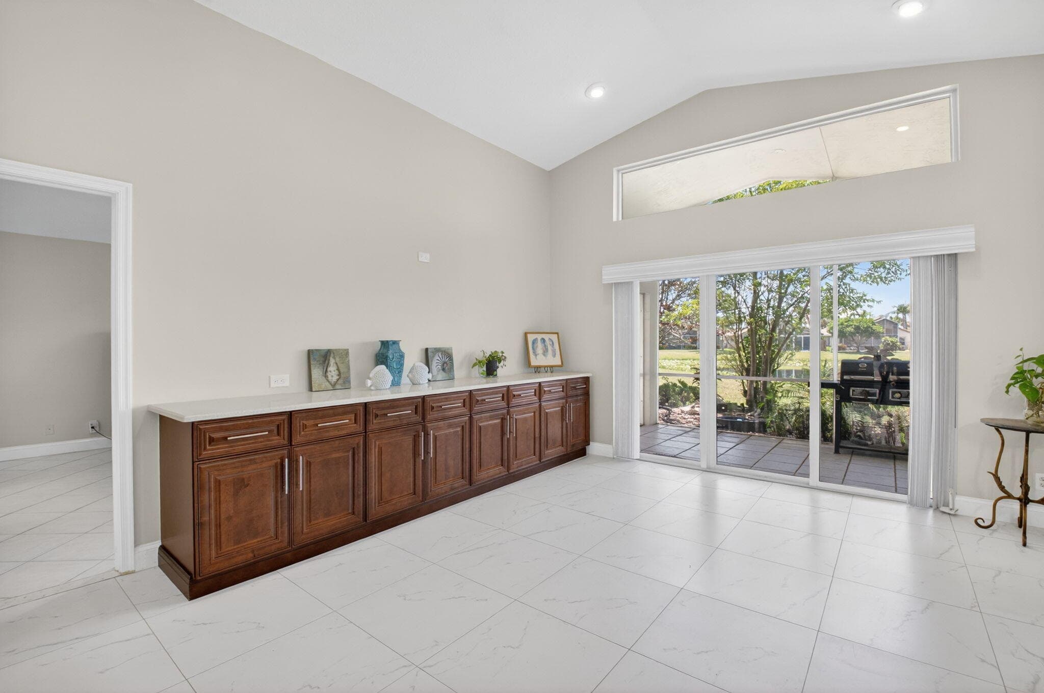 6738 Sun River Road, Boynton Beach, FL 33437 — photo 9 of 59