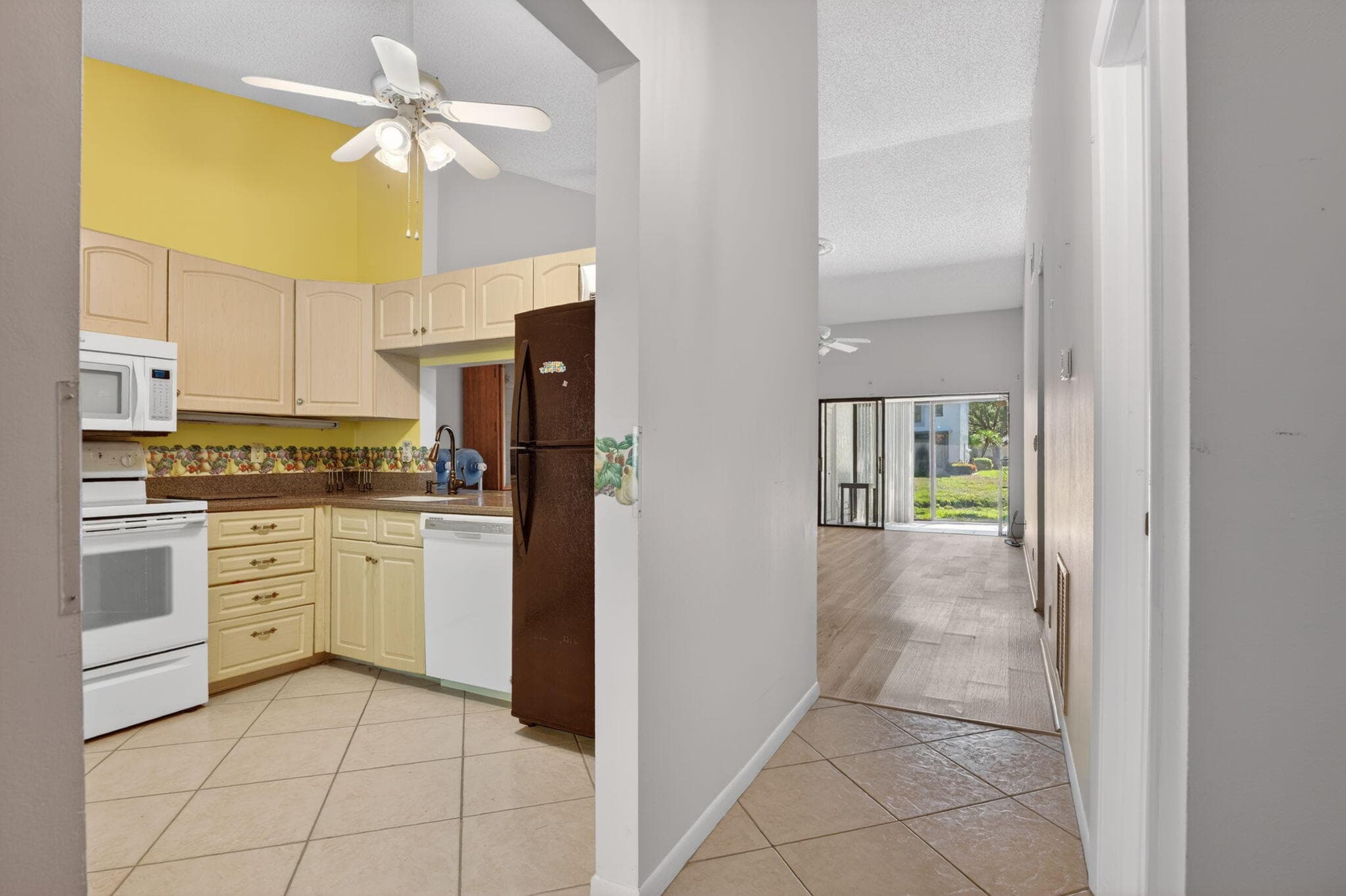 3210 S Carambola Cir Circle S, Coconut Creek, FL 33066 — photo 4 of 50