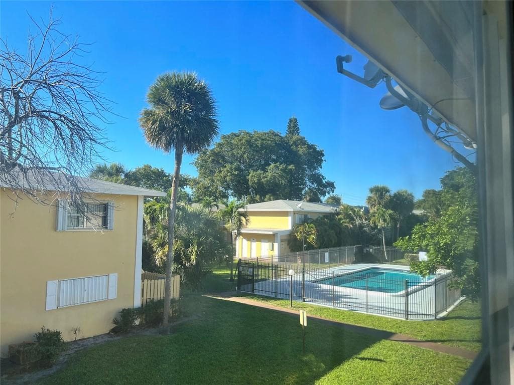 610 SE 2nd Avenue L21, Deerfield Beach, FL 33441 — photo 11 of 16