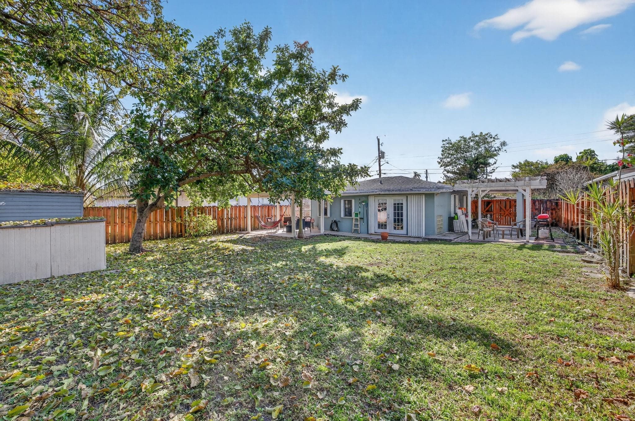 131 SW 7th Terrace, Hallandale Beach, FL 33009 — photo 37 of 59
