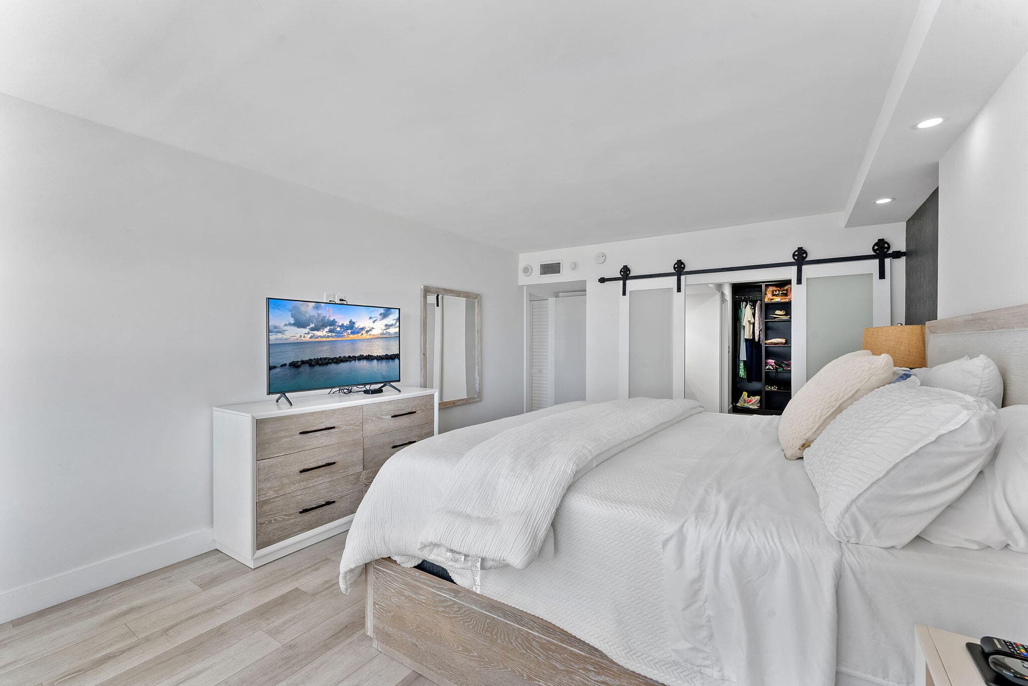 3750 Galt Ocean Drive 1002, Fort Lauderdale, FL 33308 — photo 17 of 42