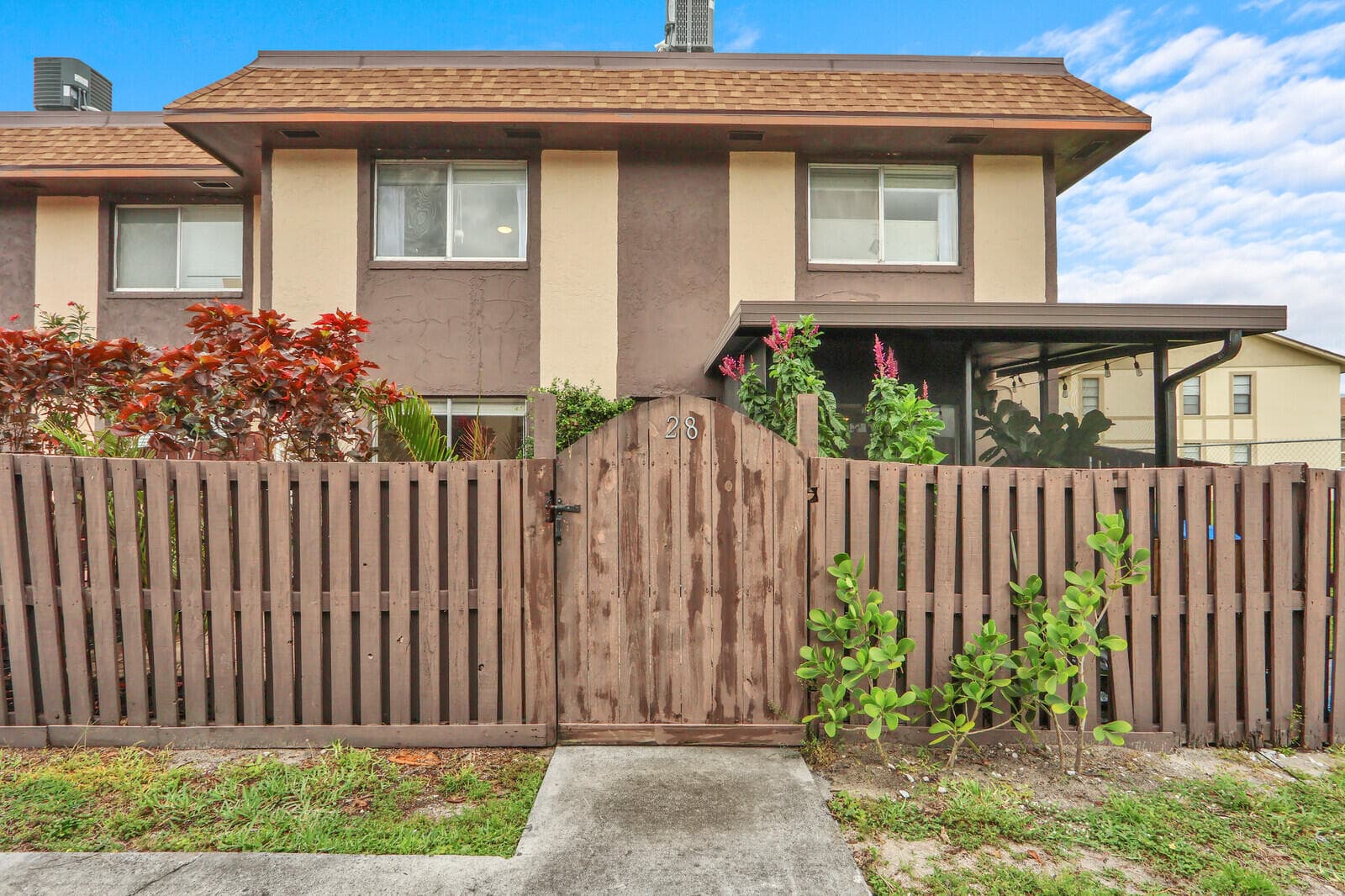 2116 Sherwood Forest Boulevard 28, West Palm Beach, FL 33415 — photo 2 of 37