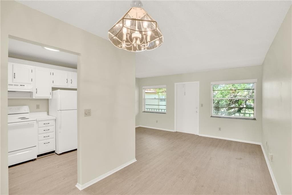 16 Vista Palm Lane 204, Vero Beach, FL 32962 — photo 10 of 36