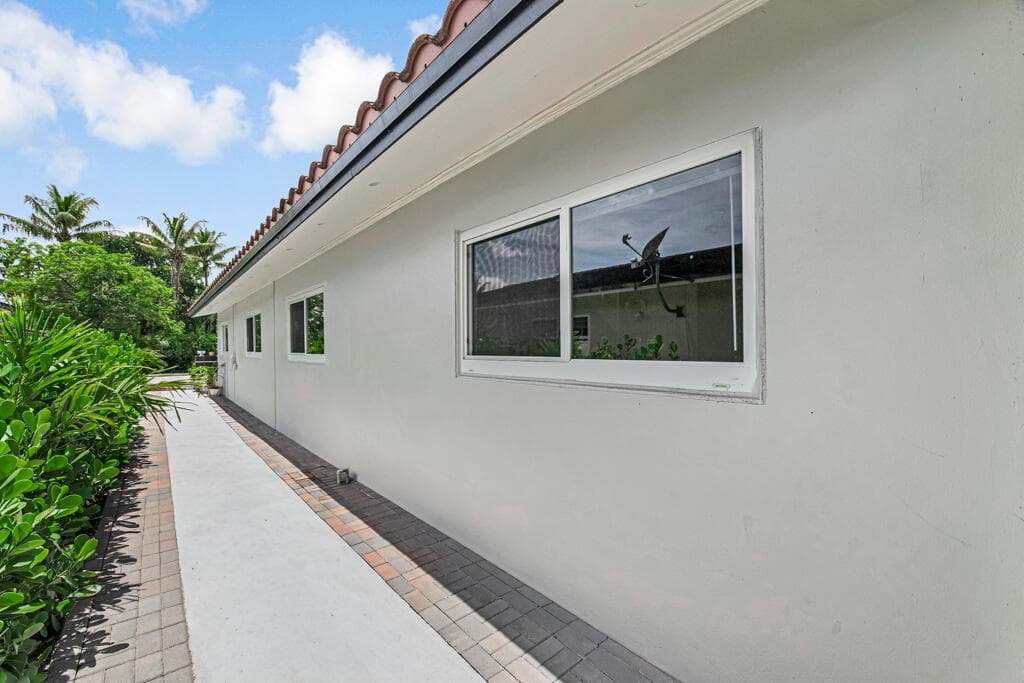 7521 NW 44th Court, Coral Springs, FL 33065 — photo 5 of 51