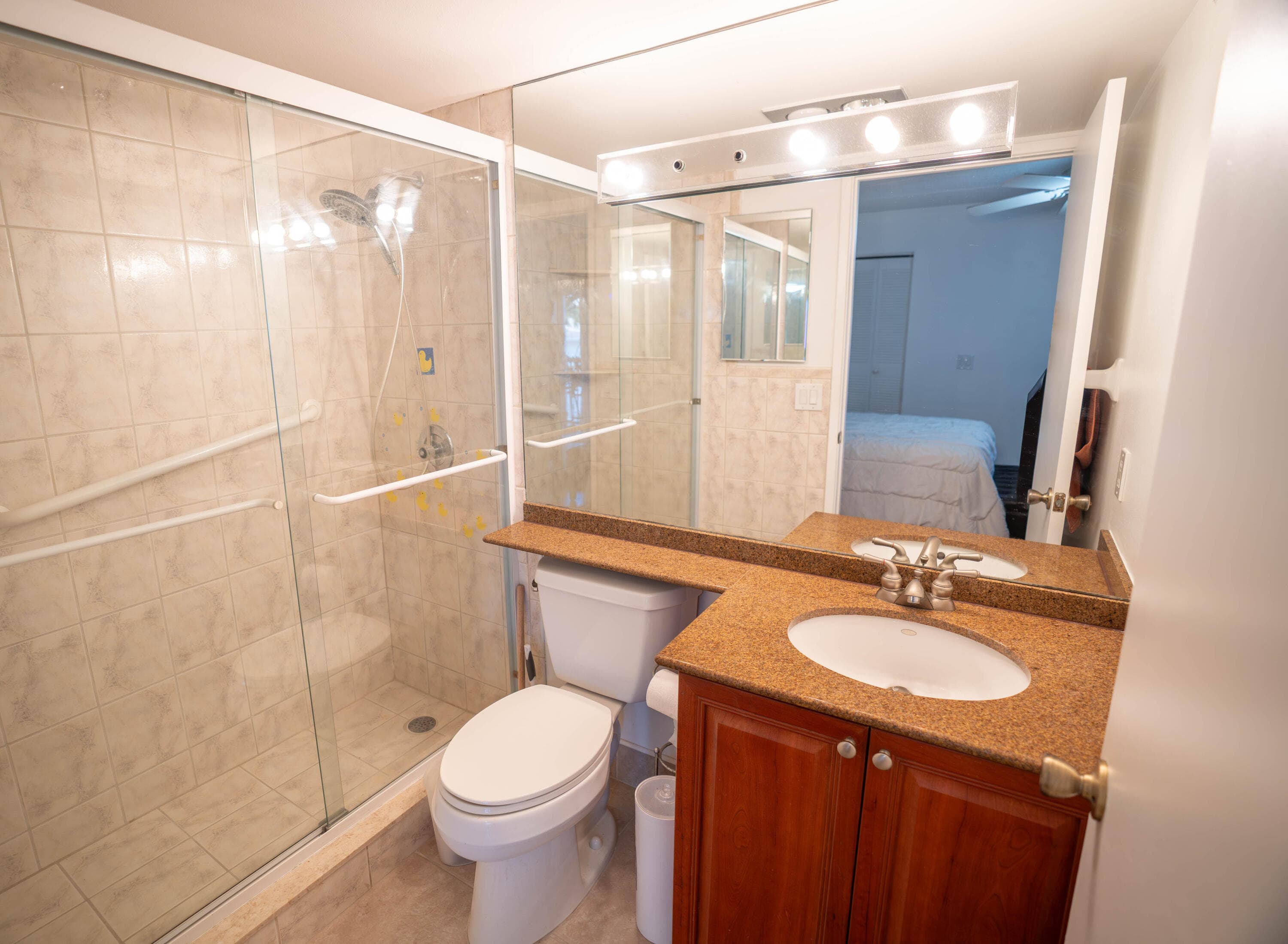 400 W Village Green Cir Circle W 214, Palm Springs, FL 33461 — photo 8 of 17