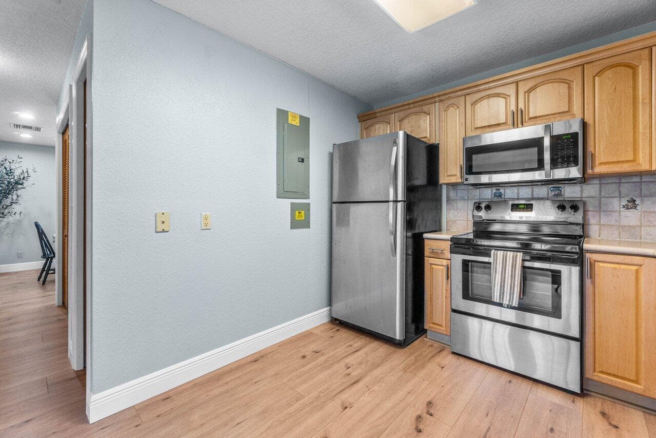 3303 Custer Avenue, Lake Worth, FL 33467 — photo 22 of 27