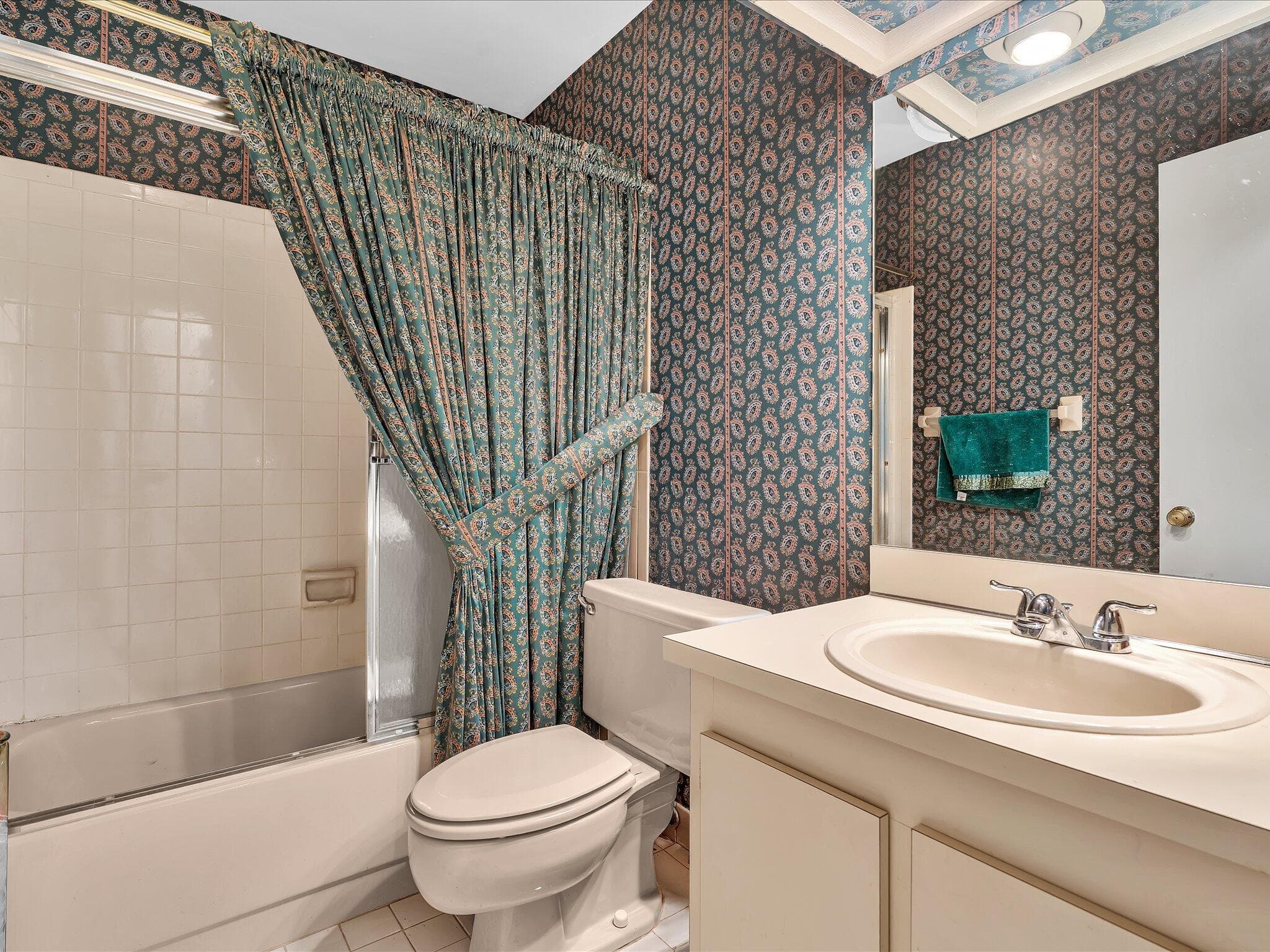 8949 NW 9th Place, Plantation, FL 33324 — photo 22 of 67
