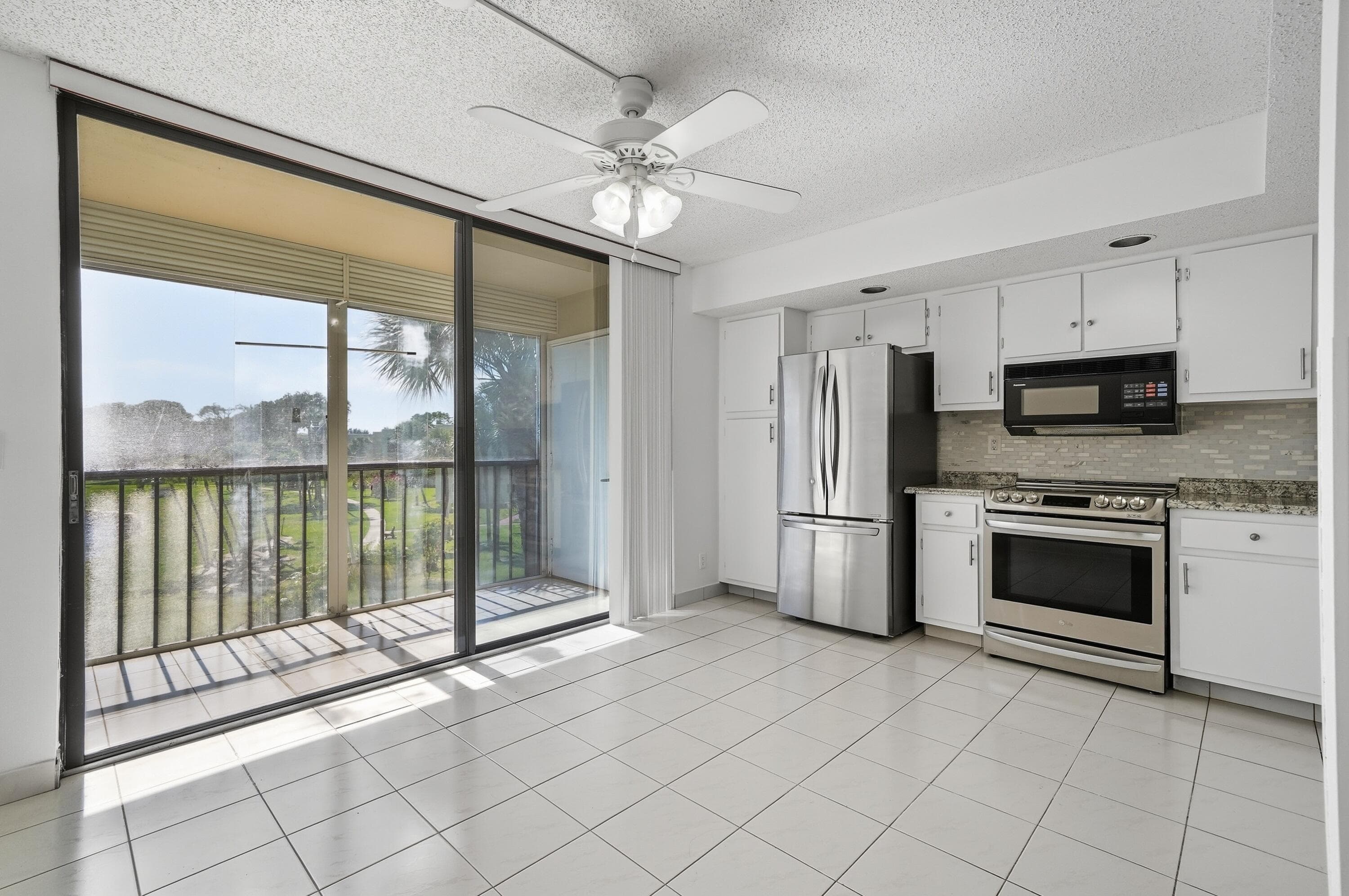 5130 Las Verdes Circle 307, Delray Beach, FL 33484 — photo 11 of 73