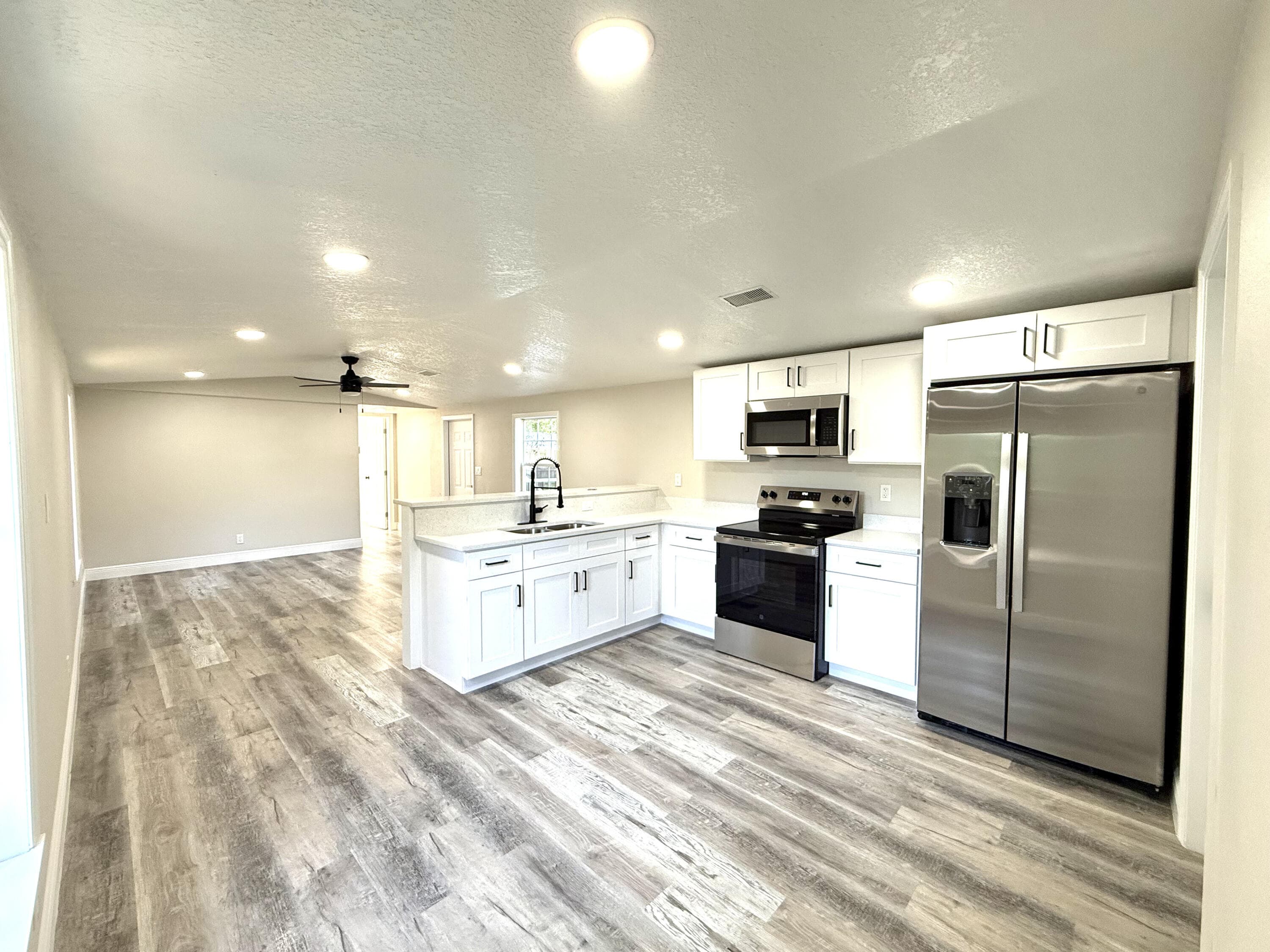 1465 NW 43rd Avenue, Okeechobee, FL 34972 — photo 8 of 23