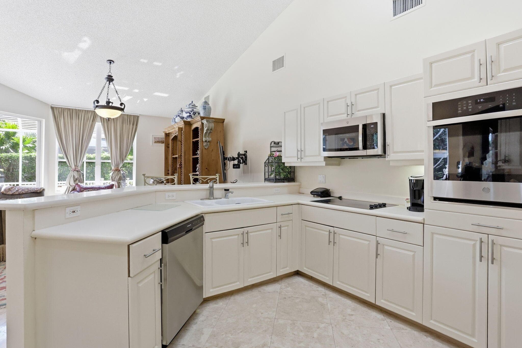 7821 Dorchester Road, Boynton Beach, FL 33472 — photo 17 of 51
