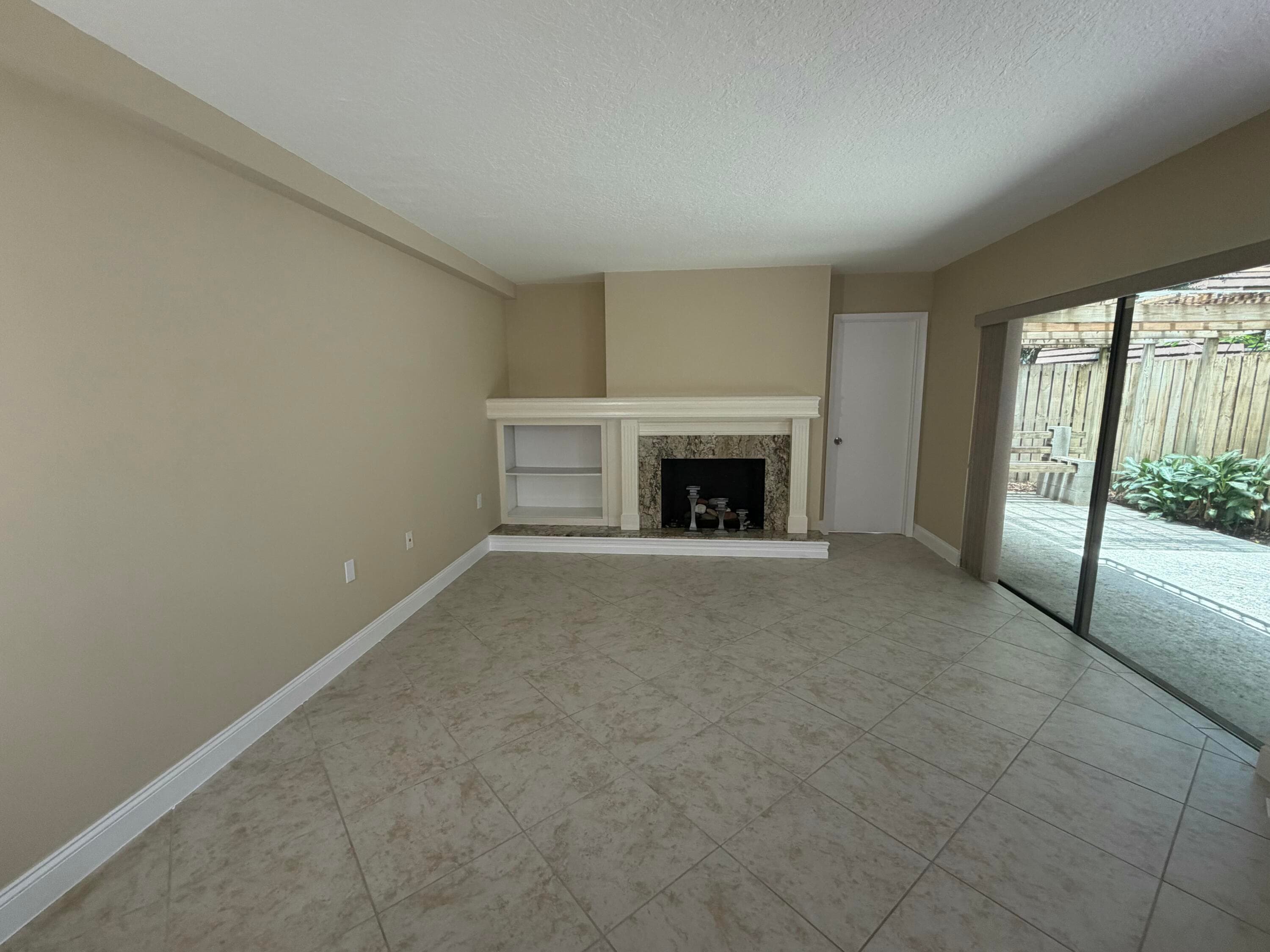 2407 24th Lane, Palm Beach Gardens, FL 33418 — photo 10 of 18