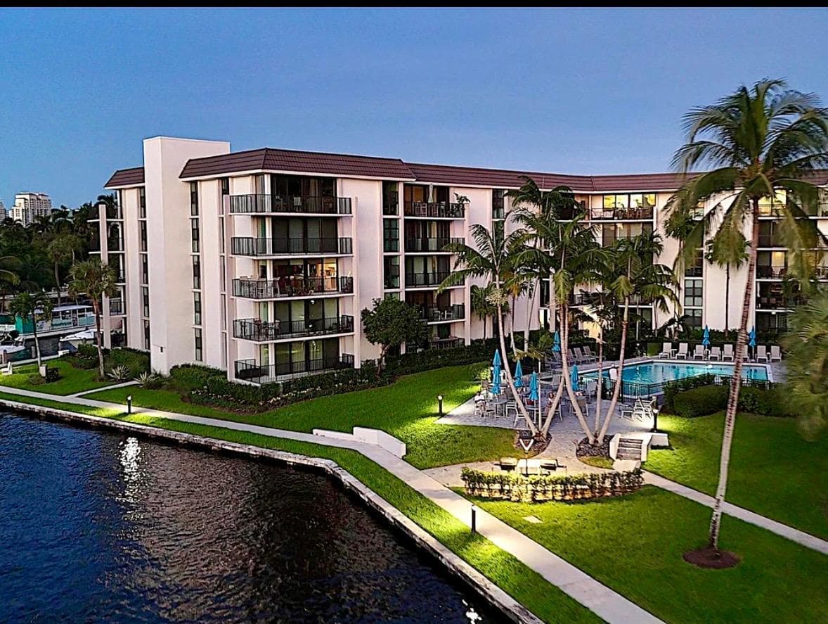 1301 River Reach Drive 111, Fort Lauderdale, FL 33315 — photo 32 of 39