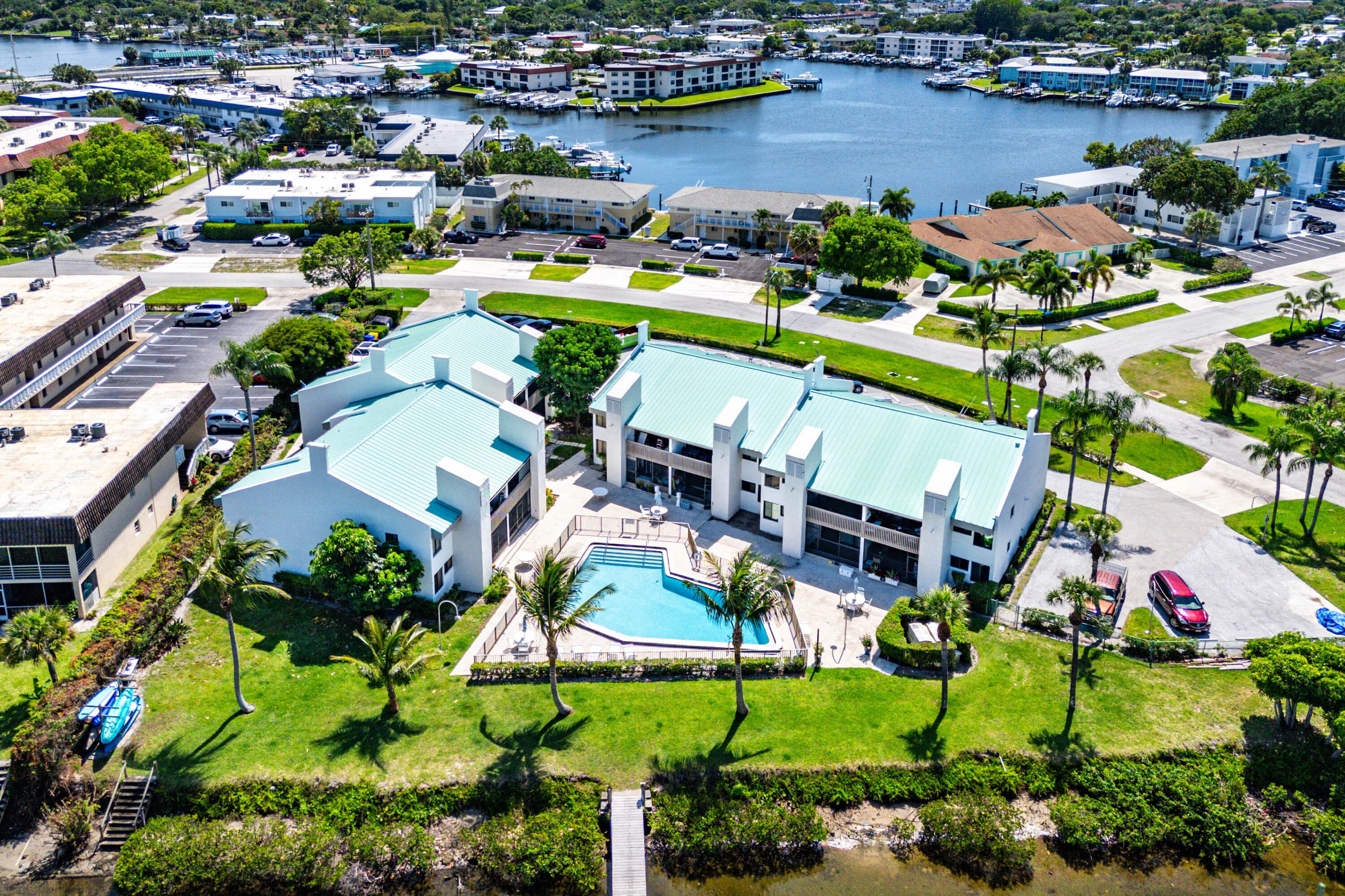 412 Southwind Drive B2, North Palm Beach, FL 33408 — photo 2 of 41
