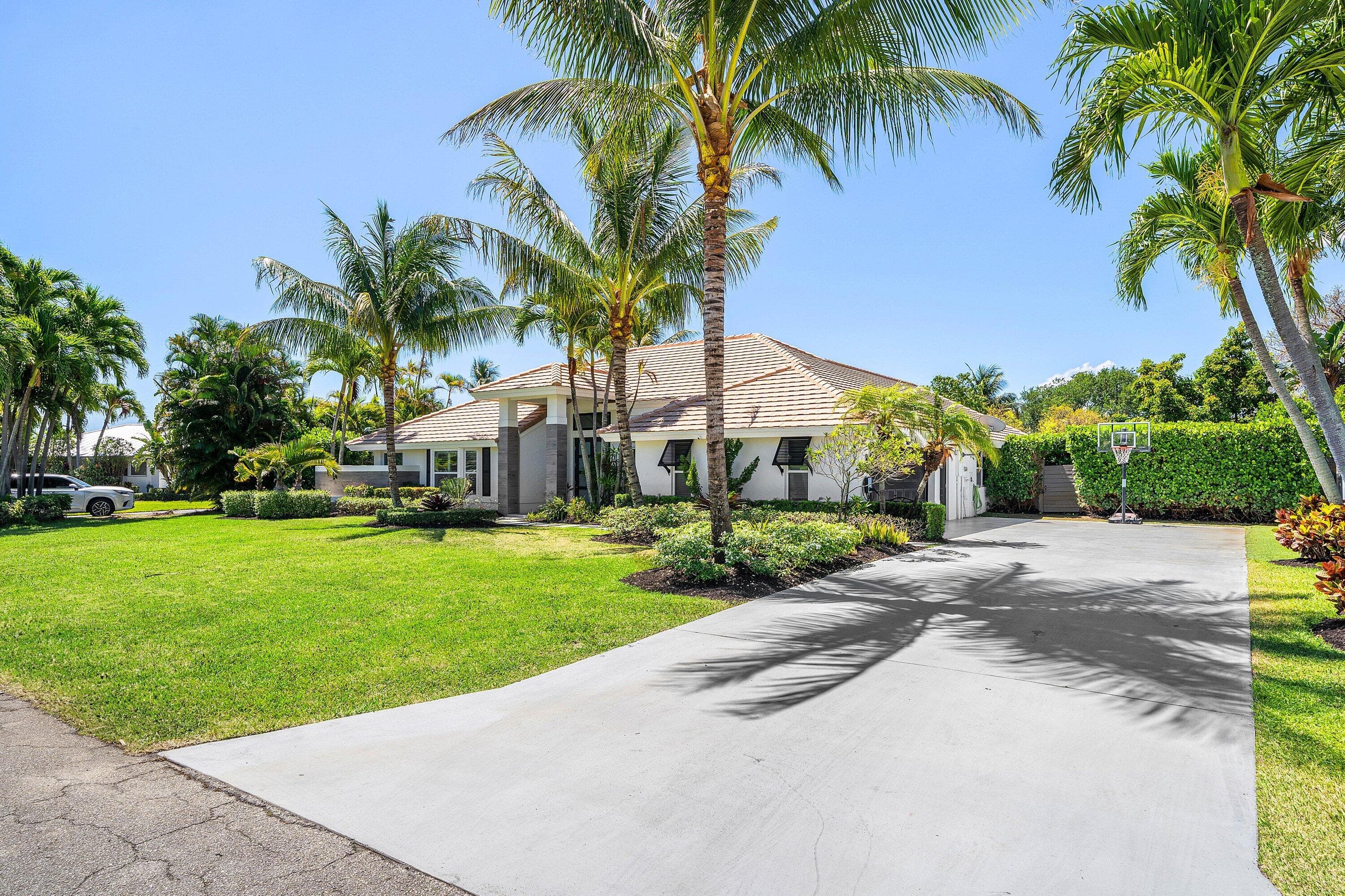 916 SW 37th Court, Boynton Beach, FL 33435 — photo 3 of 62
