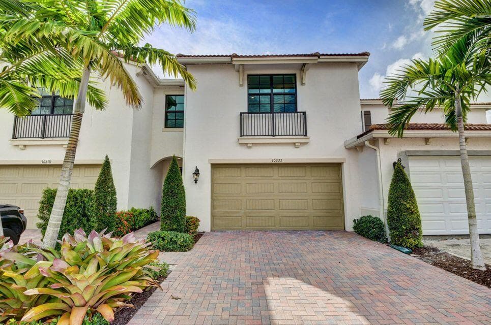 10222 Akenside Drive, Boca Raton, FL 33428 — photo 3 of 48