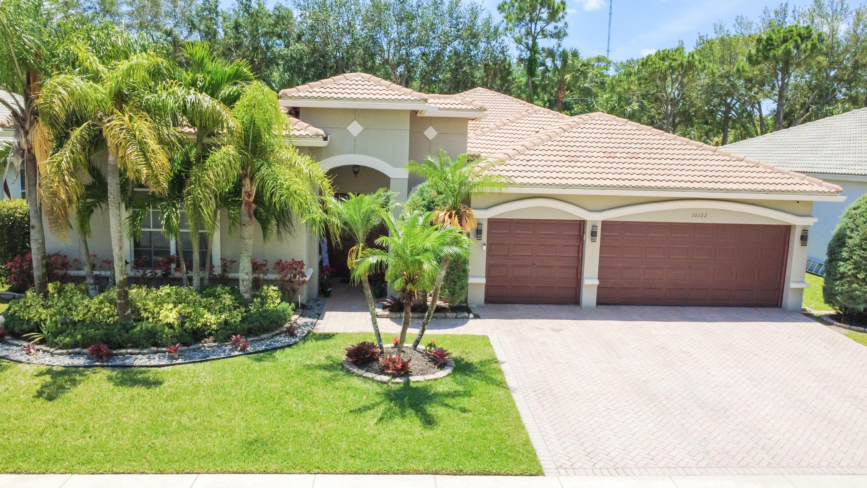 10122 Oak Meadow Lane, Lake Worth, FL 33449 — photo 1 of 24