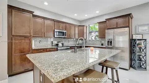 20908 NW 1st Drive, Pembroke Pines, FL 33029 — photo 2 of 37