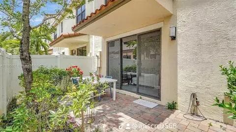 20908 NW 1st Drive, Pembroke Pines, FL 33029 — photo 22 of 37