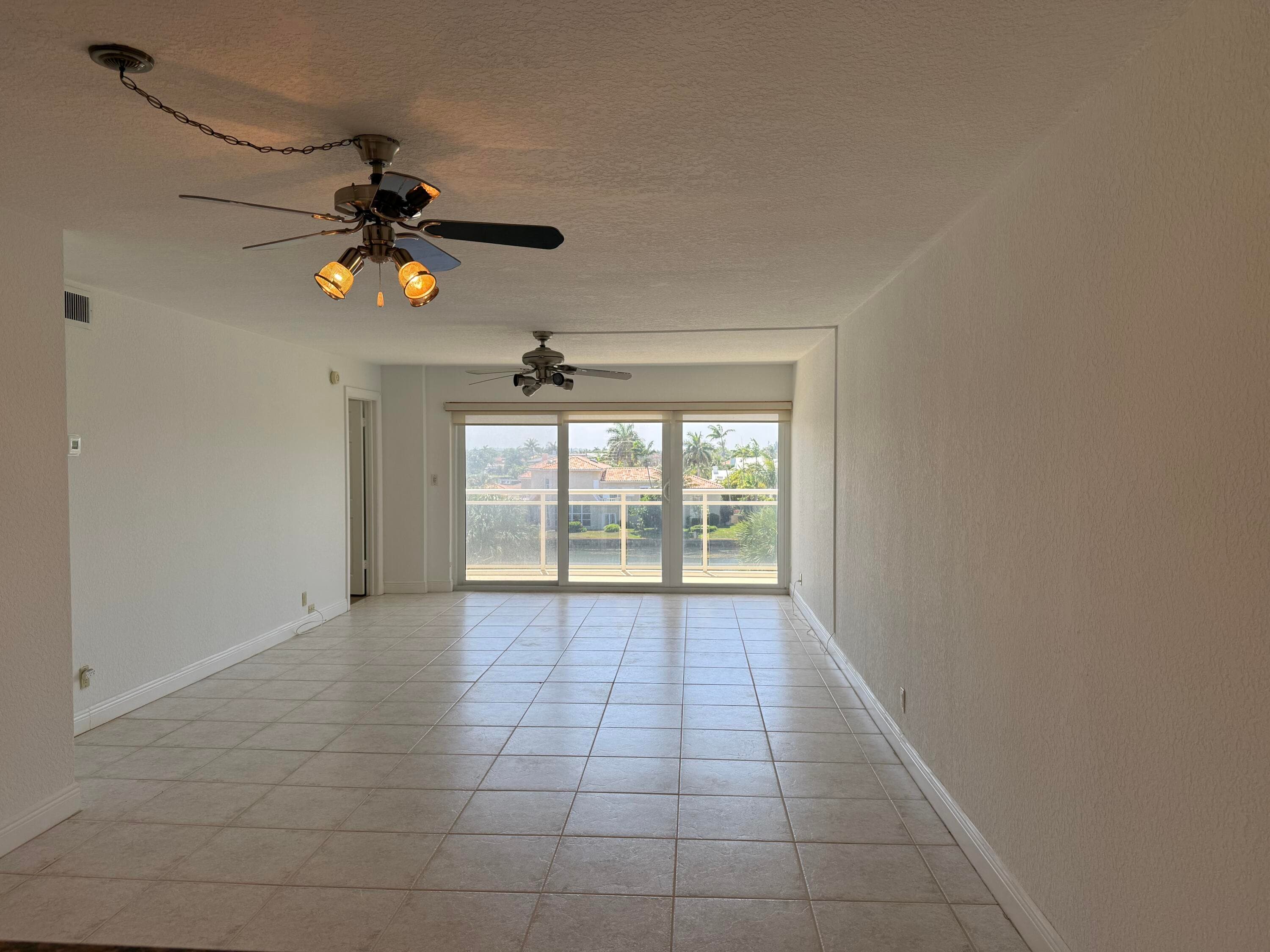1160 Hillsboro Mile 304, Hillsboro Beach, FL 33062 — photo 9 of 41