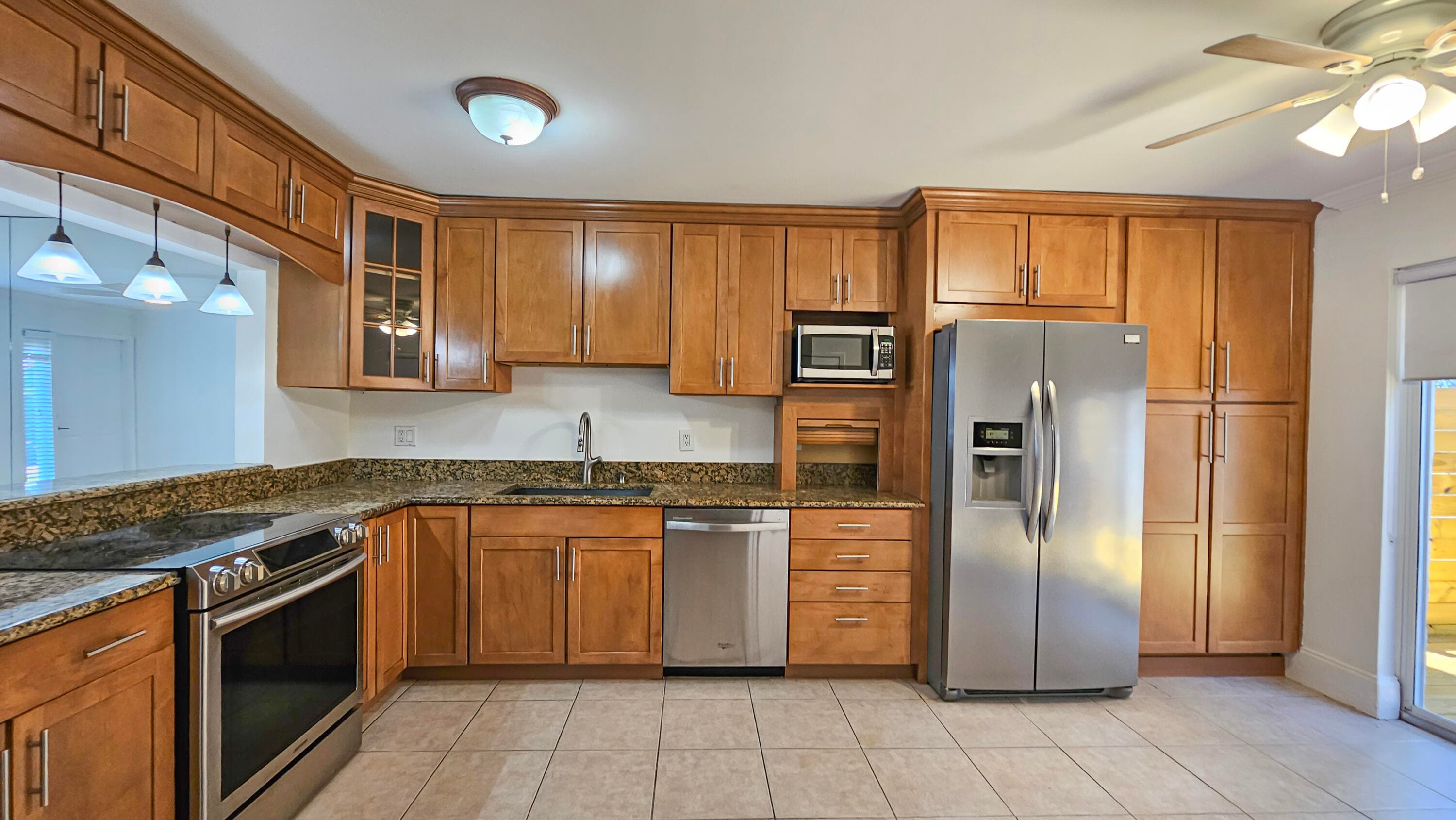 1917 NE 3rd Street 109, Deerfield Beach, FL 33441 — photo 11 of 41