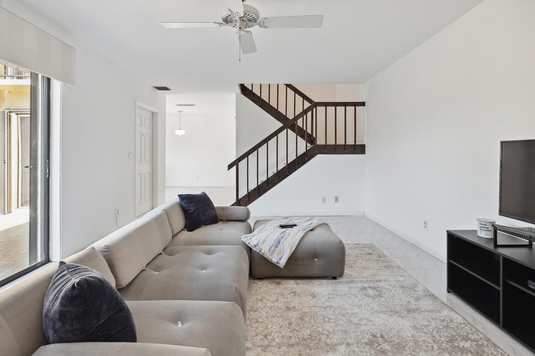 564 Springdale Circle, Palm Springs, FL 33461 — photo 12 of 16