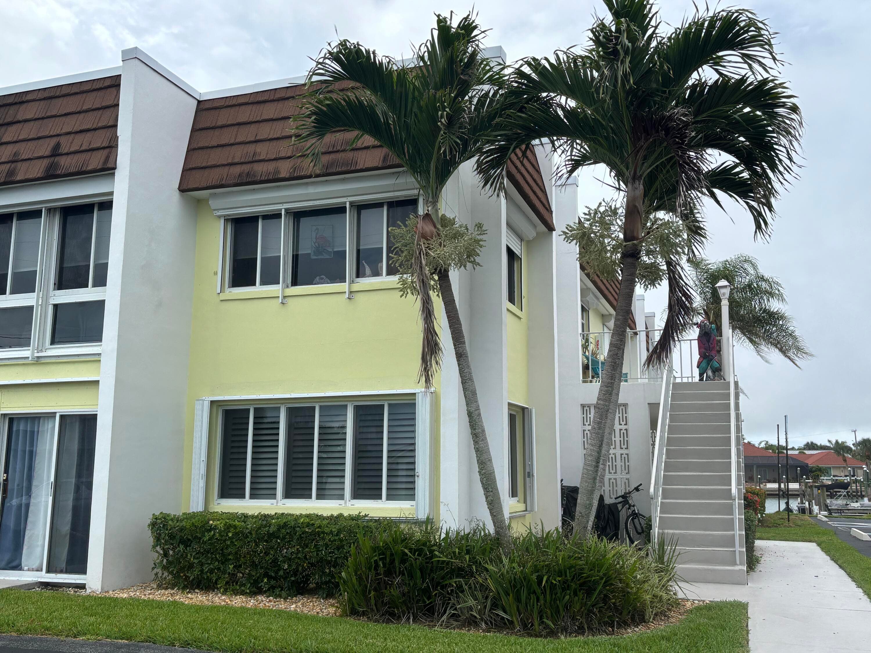 1309 Bayshore Drive 104, Fort Pierce, FL 34949 — photo 1 of 38