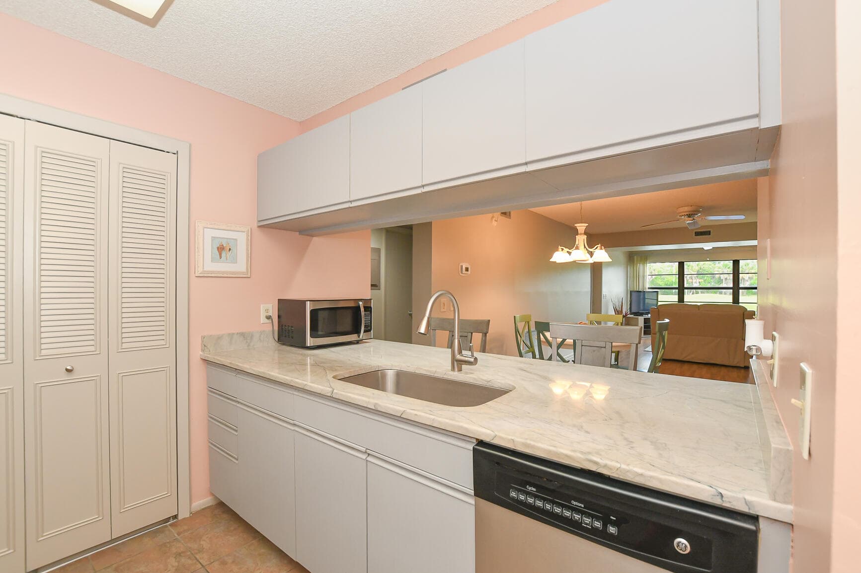 20 Plantation Drive 101, Vero Beach, FL 32966 — photo 10 of 34