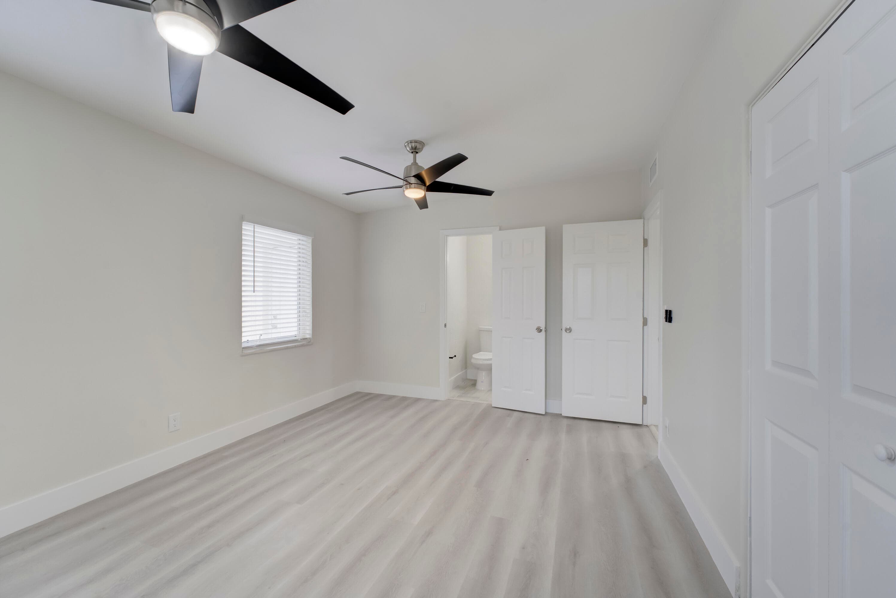 840 Bradley Street, West Palm Beach, FL 33405 — photo 13 of 35
