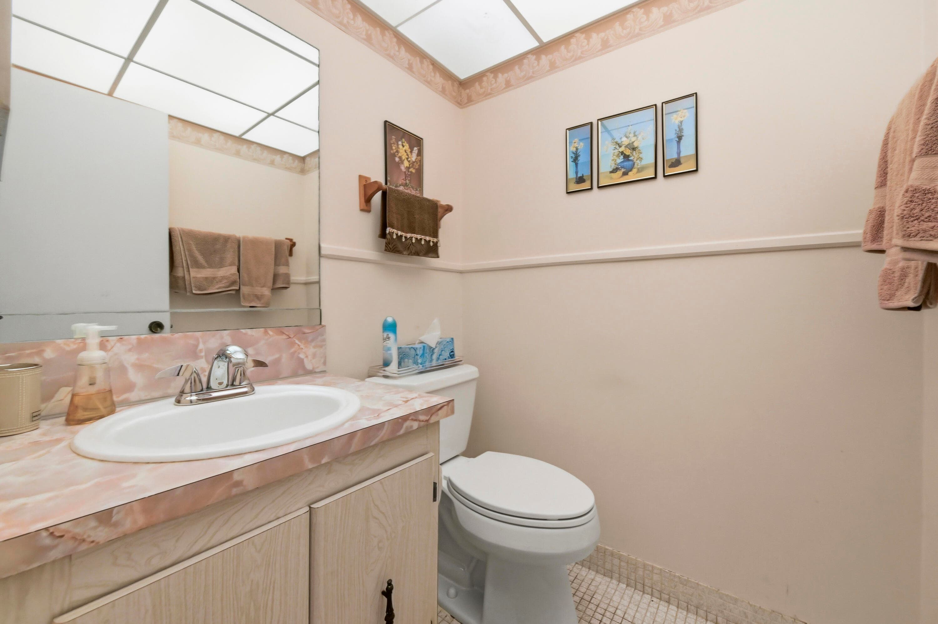 1 Burgundy A, Delray Beach, FL 33484 — photo 9 of 32